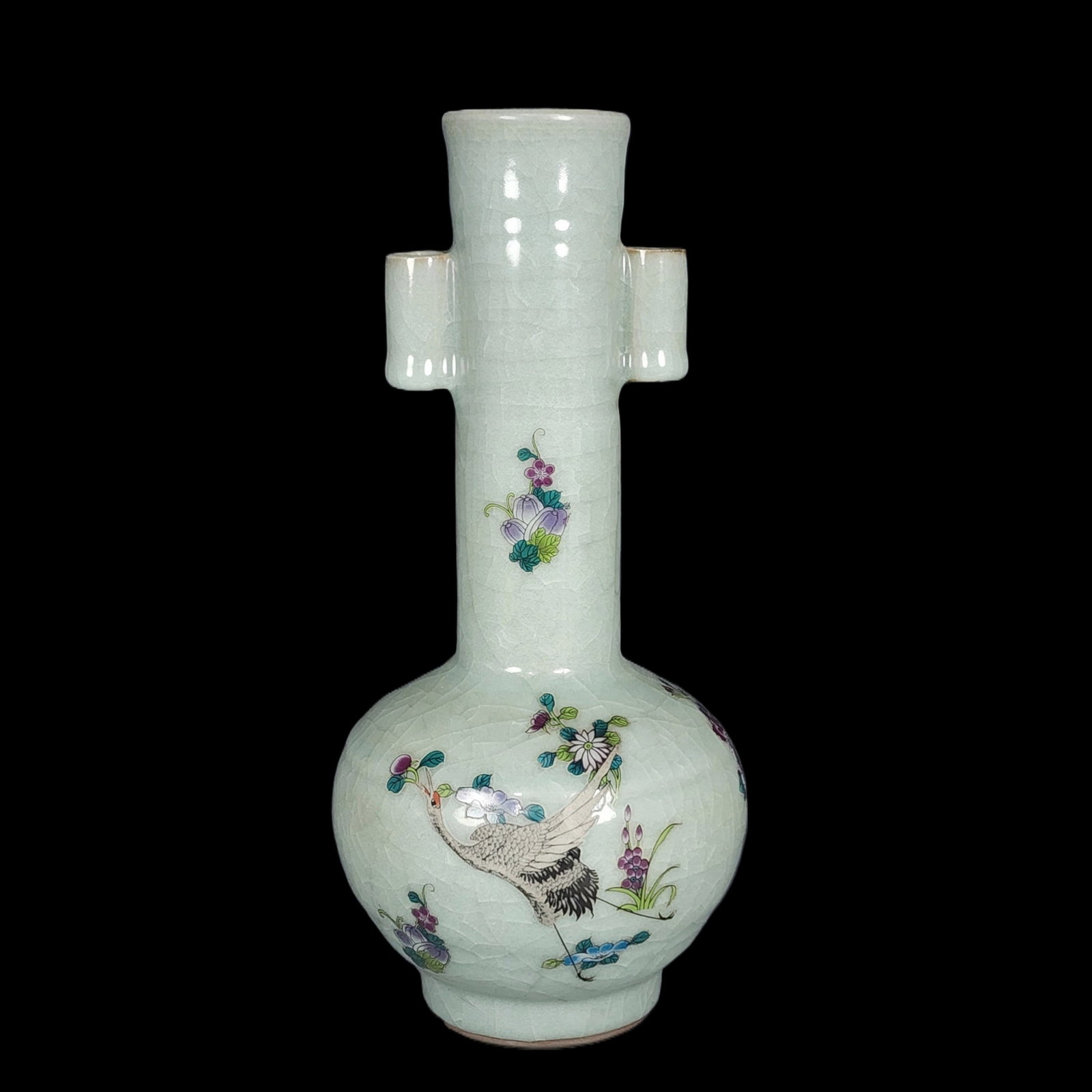 An Exquisite Guan yao Painted Color Crane Pattern Double-Ears Vase: An Exquisite Guan yao Painted Color Crane Pattern Double-Ears Vase,Song Dynasty,China,Size:10inx4.8in