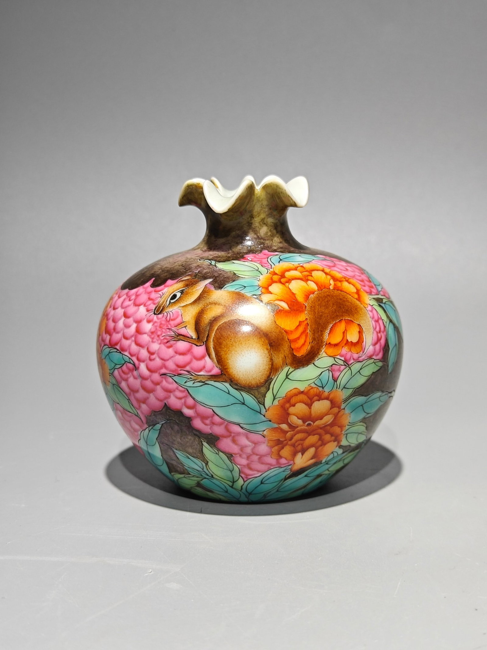An Exquisite Enamel Squirrel Pattern Vase: An Exquisite Enamel Squirrel Pattern Vase,Qing Dynasty,China,Yongzheng Six-character Mark,Size:3.7inx3.5in 珐琅彩松鼠纹瓶,中国清代,