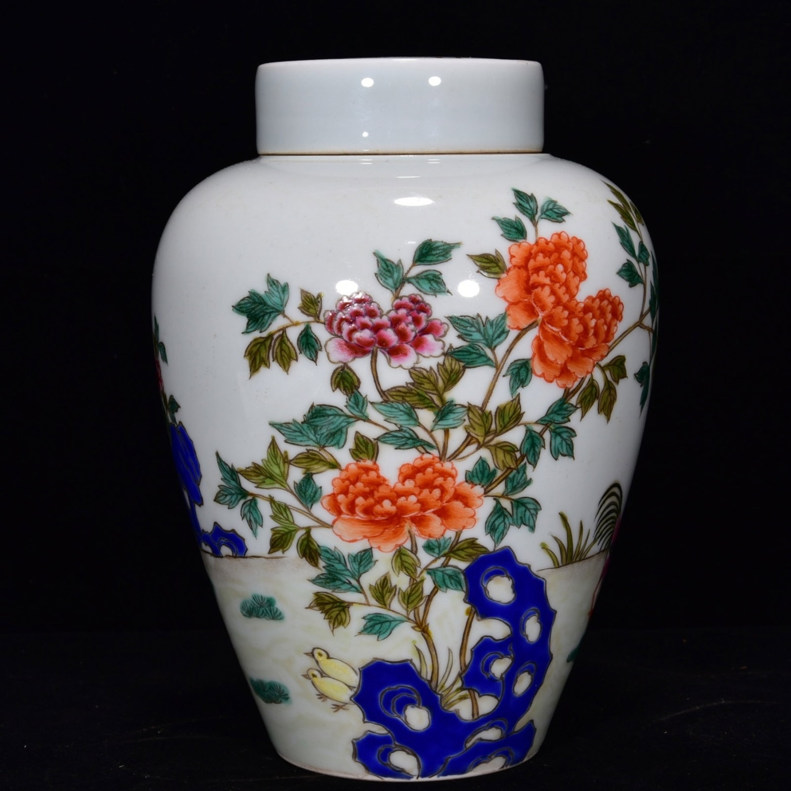 An Exquisite Famille-Rose Character and Story Pattern Jar with Cover: An Exquisite Famille-Rose Character and Story Pattern Jar with Cover,Qing Dynasty,China,Qianlong Six-character Mark,Size:7.5inx5.1in