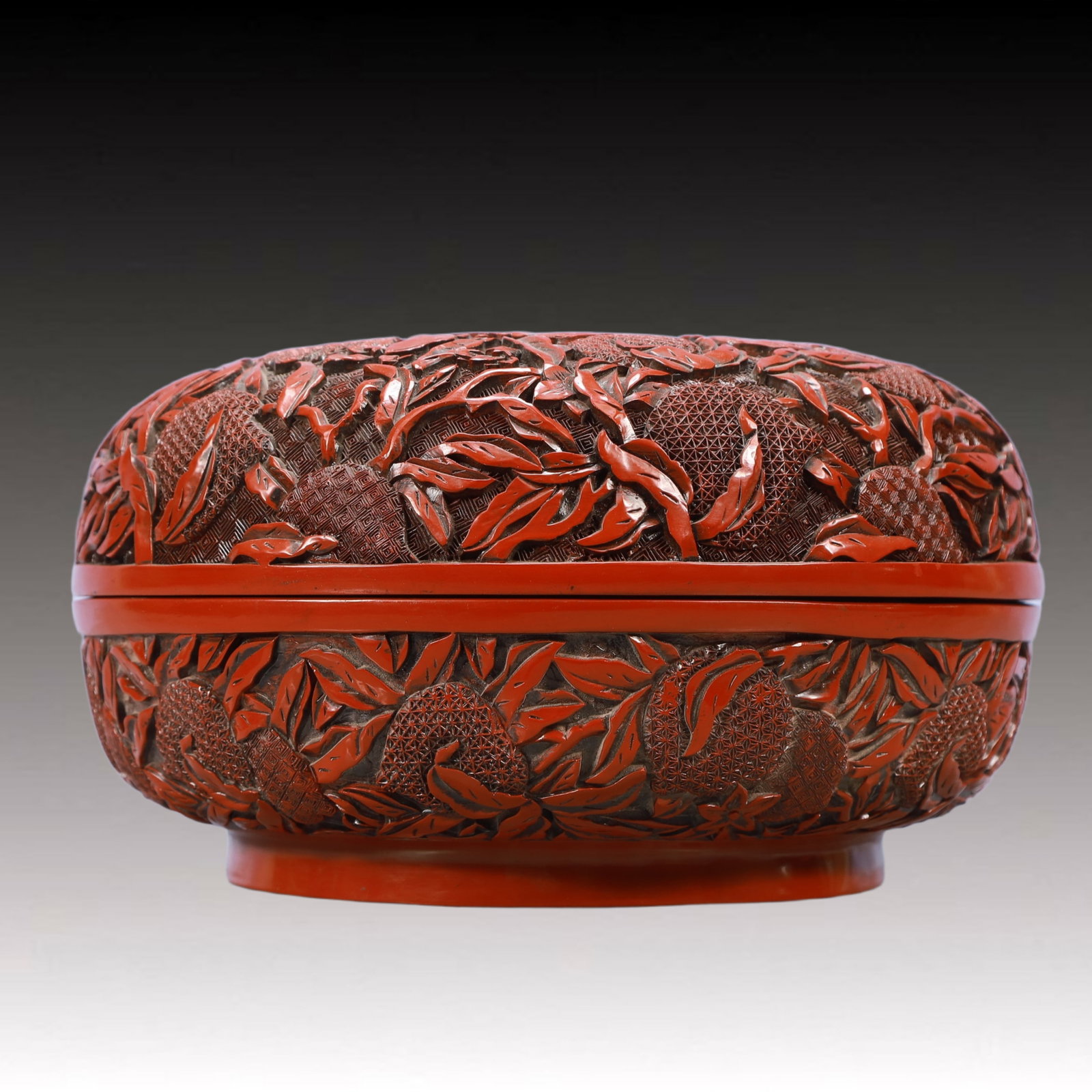 An Exquisite Carved Red Lacquer Peach Pattern Box - 2