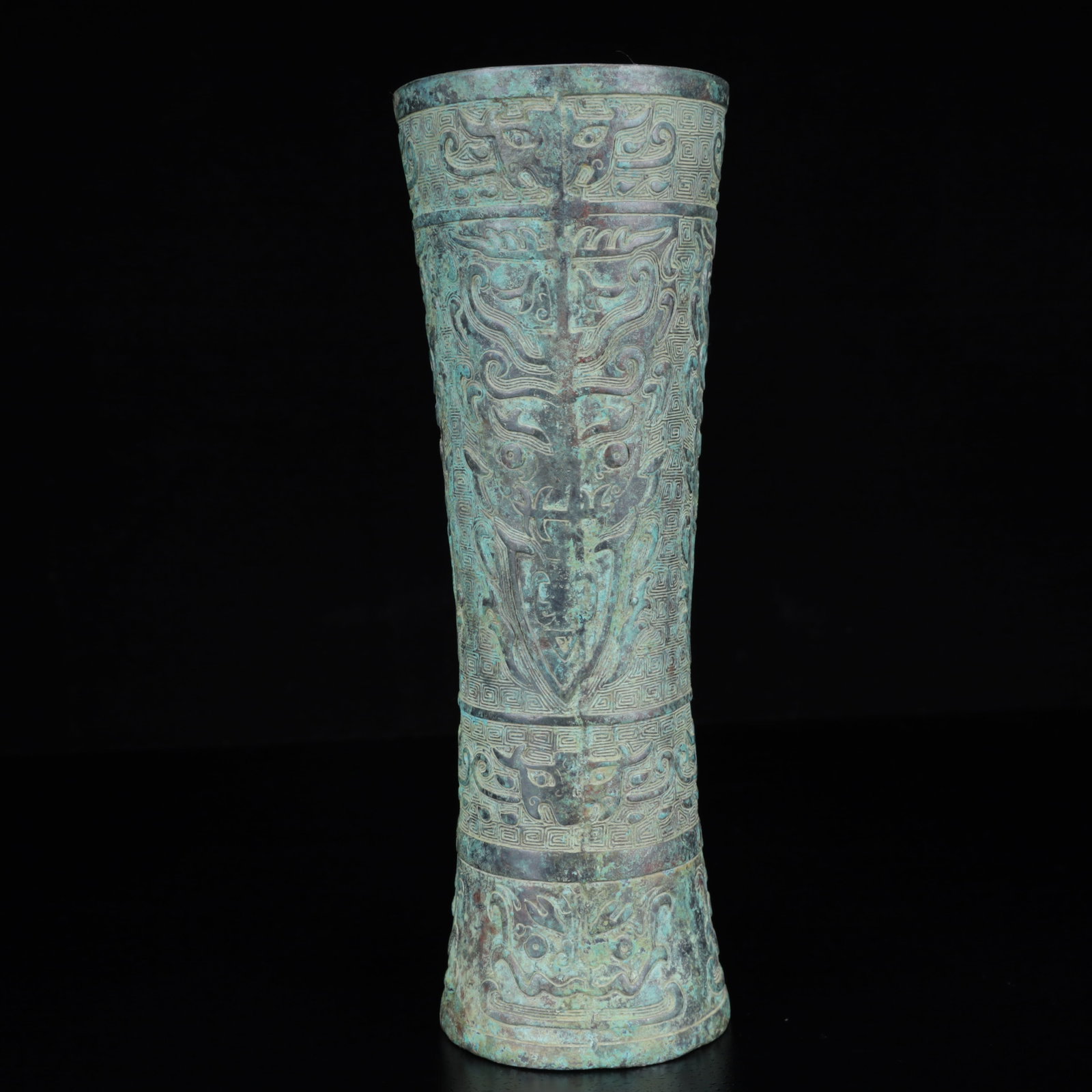 An Archaic Bronze Beast-Face Pattern Cup - 11