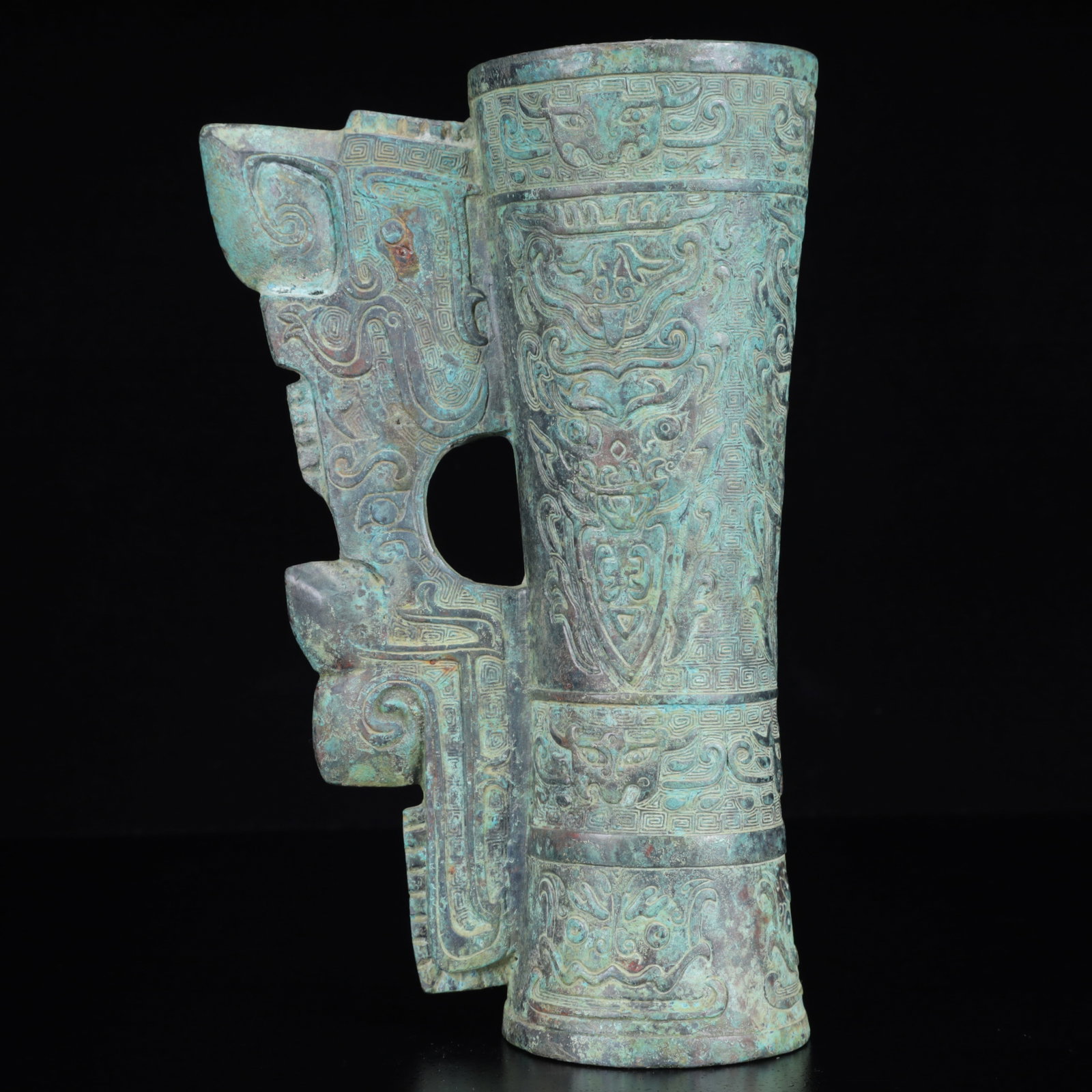 An Archaic Bronze Beast-Face Pattern Cup - 15