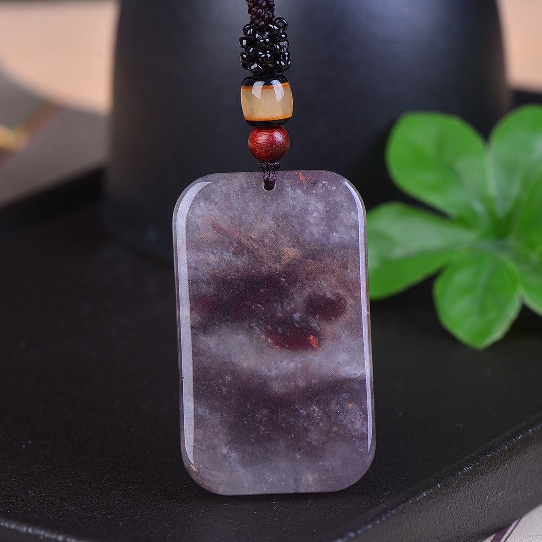 An Exquisite Jadeite Pendant: An Exquisite Jadeite Pendant,Size:30mmx50mm 翡翠挂件