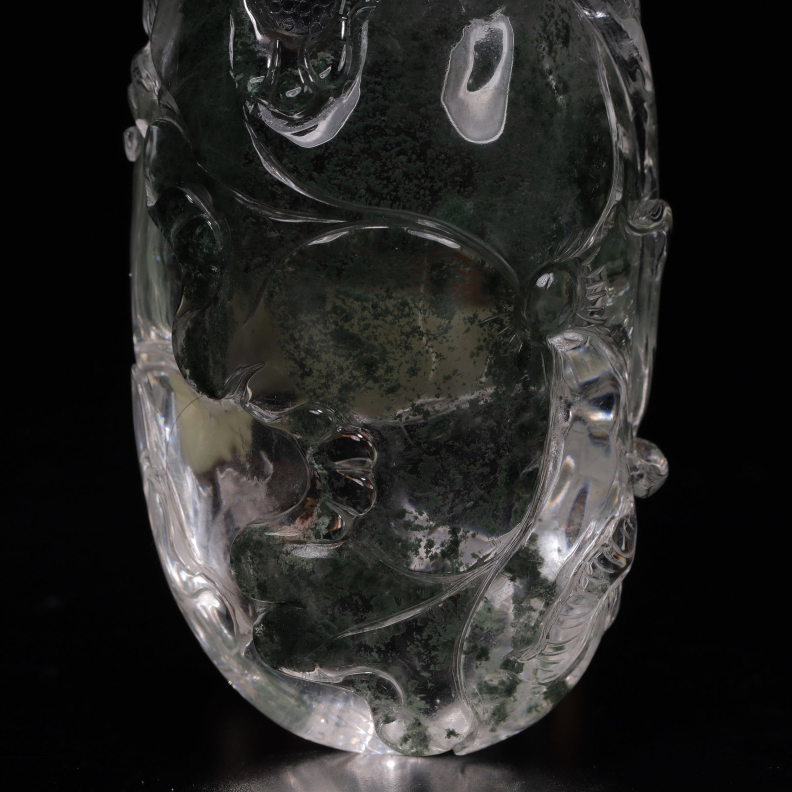 An Exquisite Crystal Figure Pattern Pendant - 8