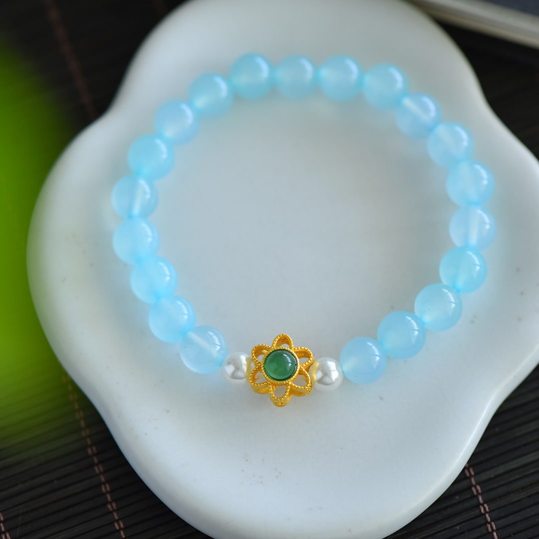 An Exquisite Sterling Silver-Gold Plated Inlaid Agate Bracelets: An Exquisite Sterling Silver-Gold Plated Inlaid Agate Bracelets,Size:8mmx8mm 纯银镀金镶玛瑙手串