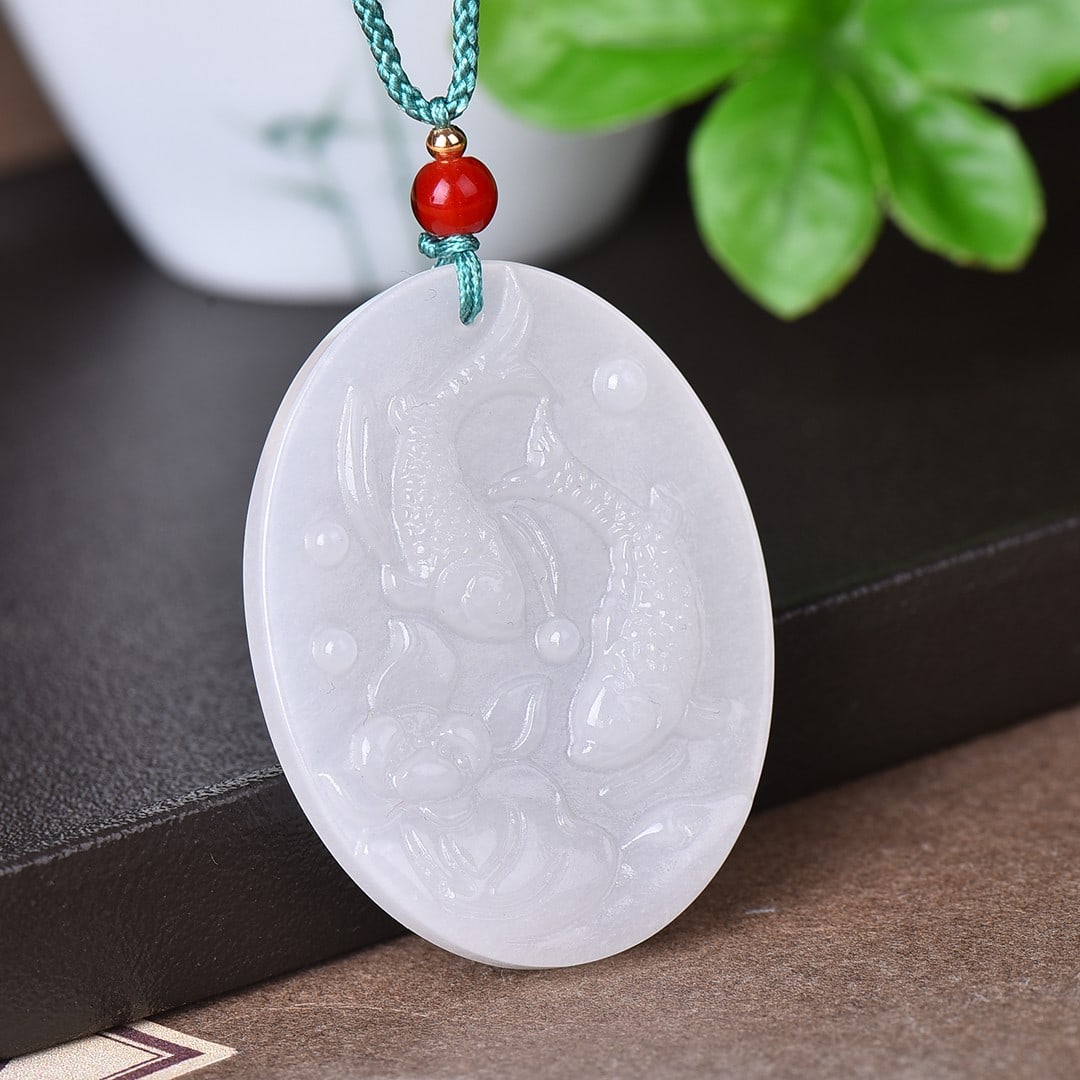 An Exquisite White Jade Fish Pattern Pendant - 3