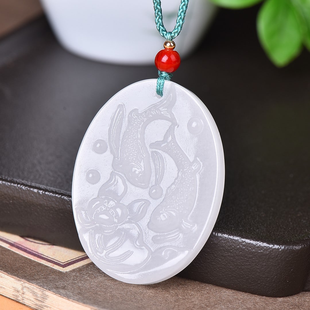 An Exquisite White Jade Fish Pattern Pendant - 4