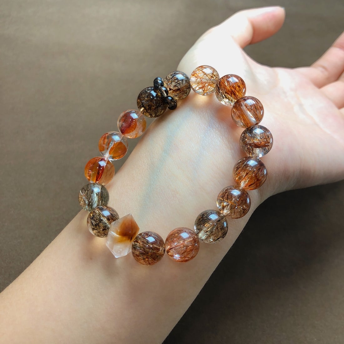 An Exquisite Crystal Bracelets - 3