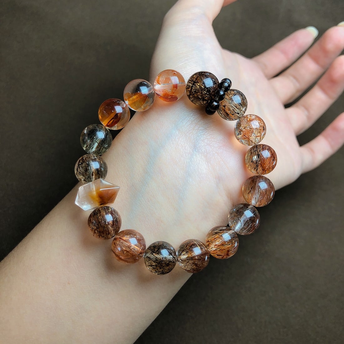 An Exquisite Crystal Bracelets - 4