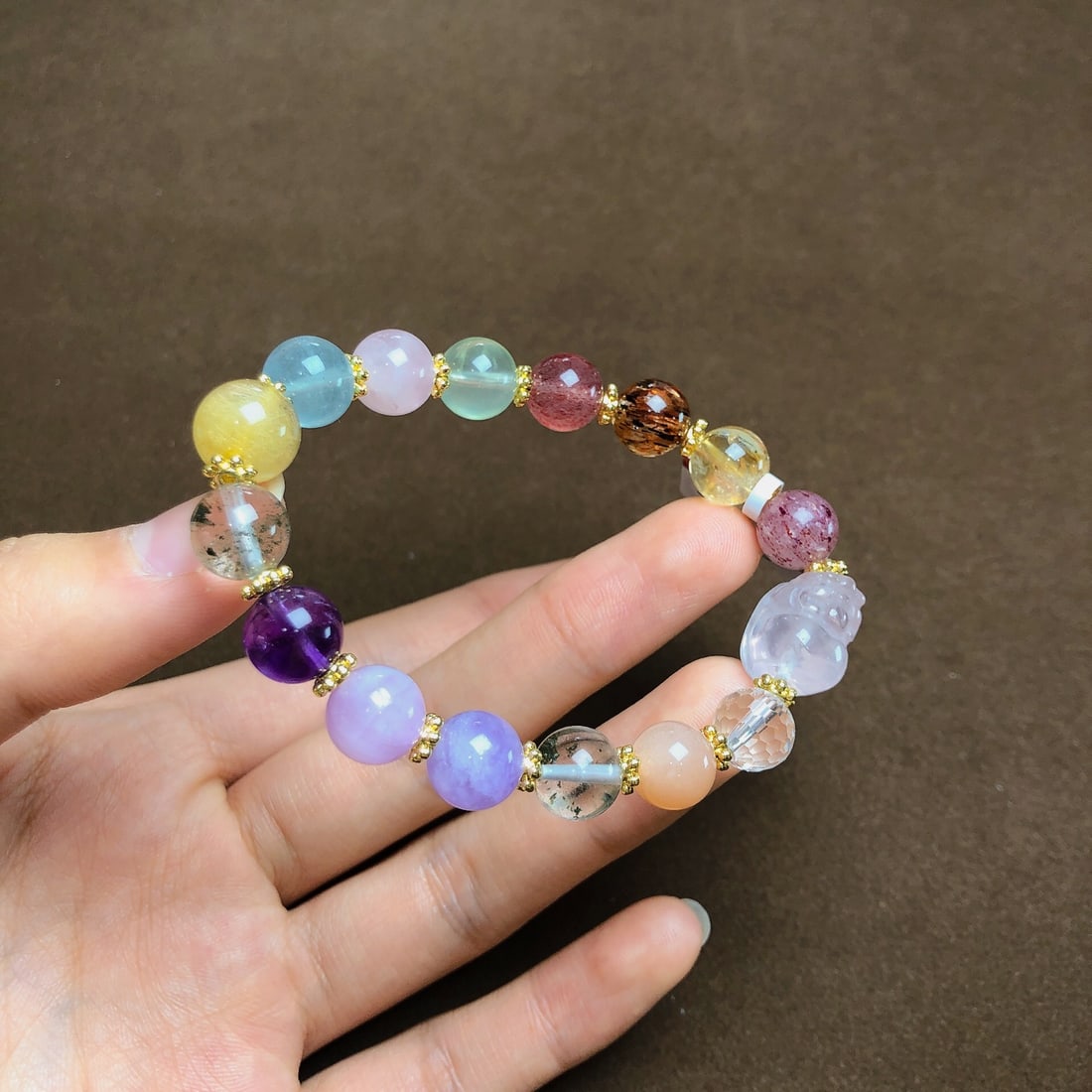 An Exquisite Multi-Gem Bracelets - 4