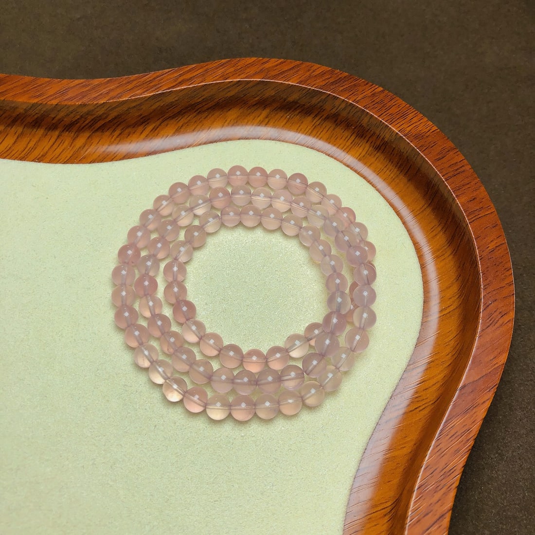 An Exquisite Crystal Bracelet: An Exquisite Crystal Bracelet,Size:6mm,Weight:28.3g 水晶手串