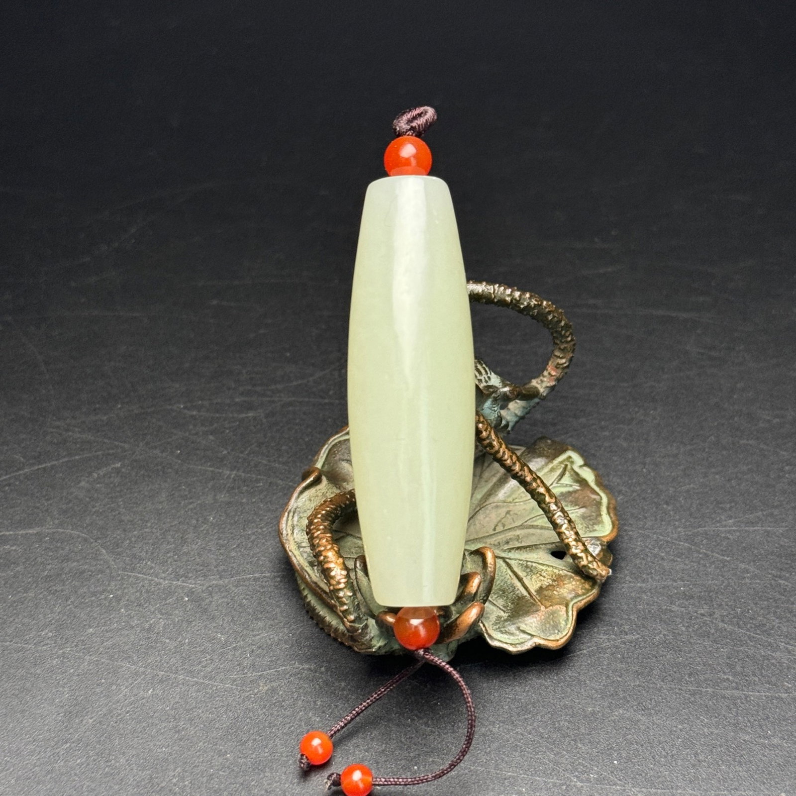 An Exquisite White Jade Pendant: An Exquisite White Jade Pendant,Qing Dynasty,China,Size:16mmx55mm,Weight:27g 白玉挂件,中国清代