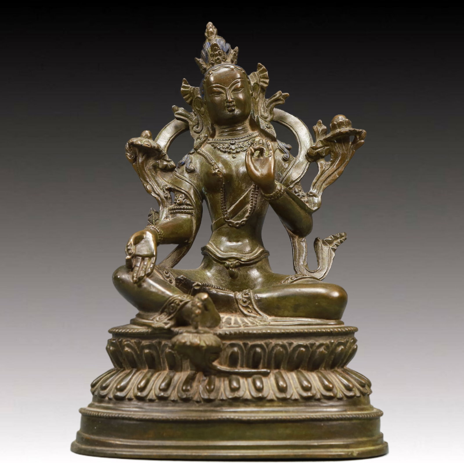 A Solemn Bronze Statue of Tara: A Solemn Bronze Statue of Tara,Qing Dynasty, China,Size:5.9inx4.1inx9.1in Weight:2500g 铜度母像,中国清代