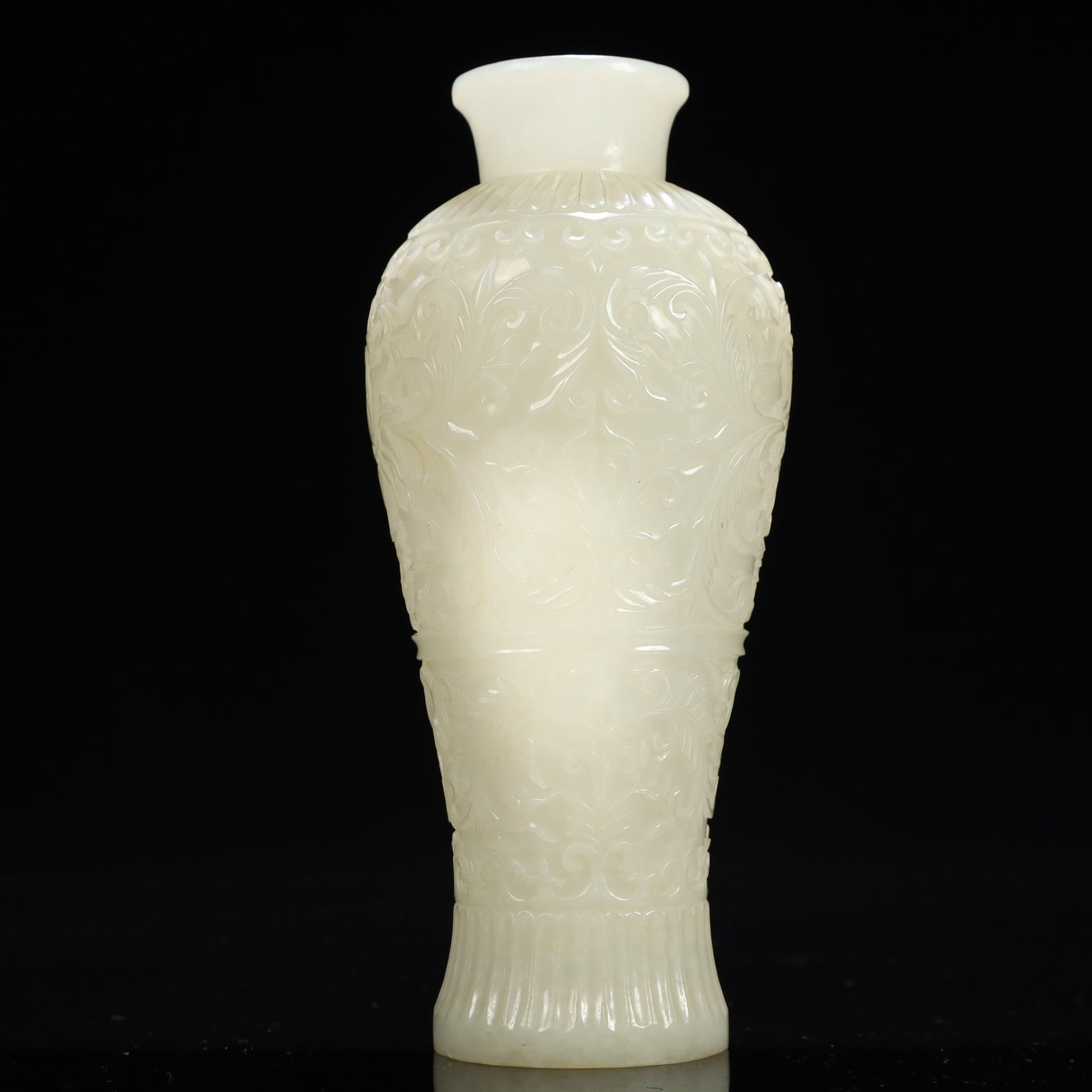 An Exquisite White Jade Flower Pattern Vase - 6