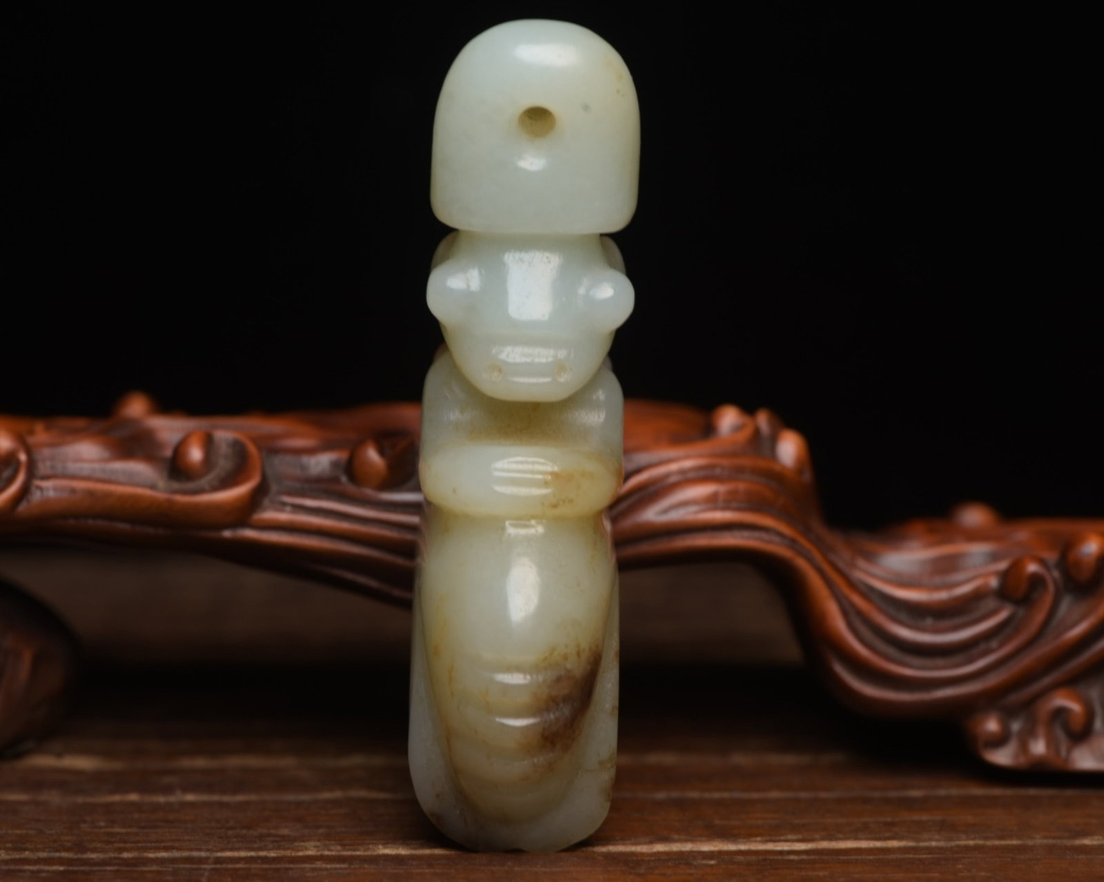 An Exquisite White Jade Figure Ornament: An Exquisite White Jade Figure Ornament,Qing Dynasty,China,Size:3.1inx1.5inx0.8in,Weight:78g 白玉人物摆件,中国清代