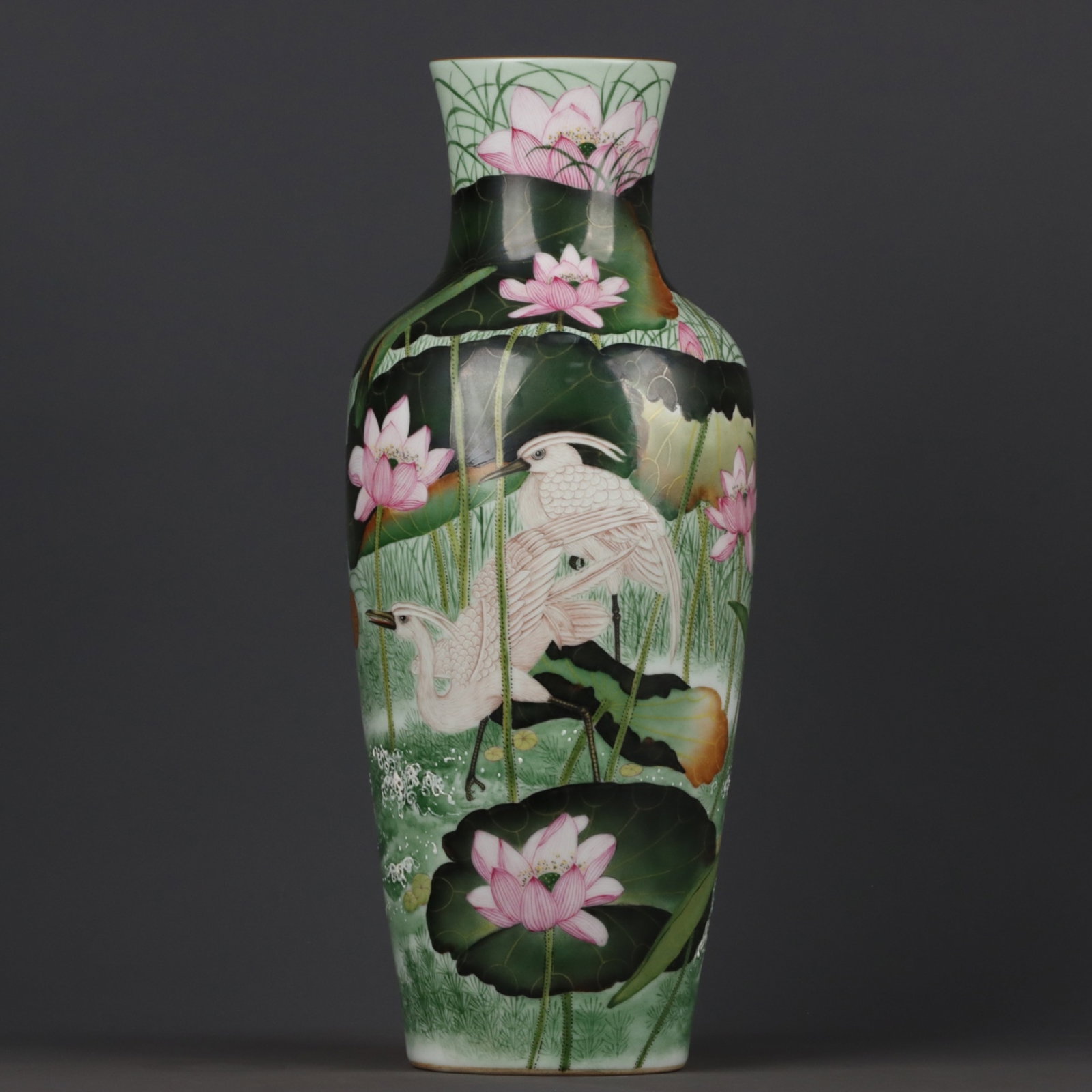 A Huge Enamel Painted Gold Flower and Bird Pattern Vase,with Poem: A Huge Enamel Painted Gold Flower and Bird Pattern Vase,with Poem ,Qing Dynasty, China,Qianlong Six-character Mark,Size:18.1inx7.1in 珐琅彩描金仙鹤荷
