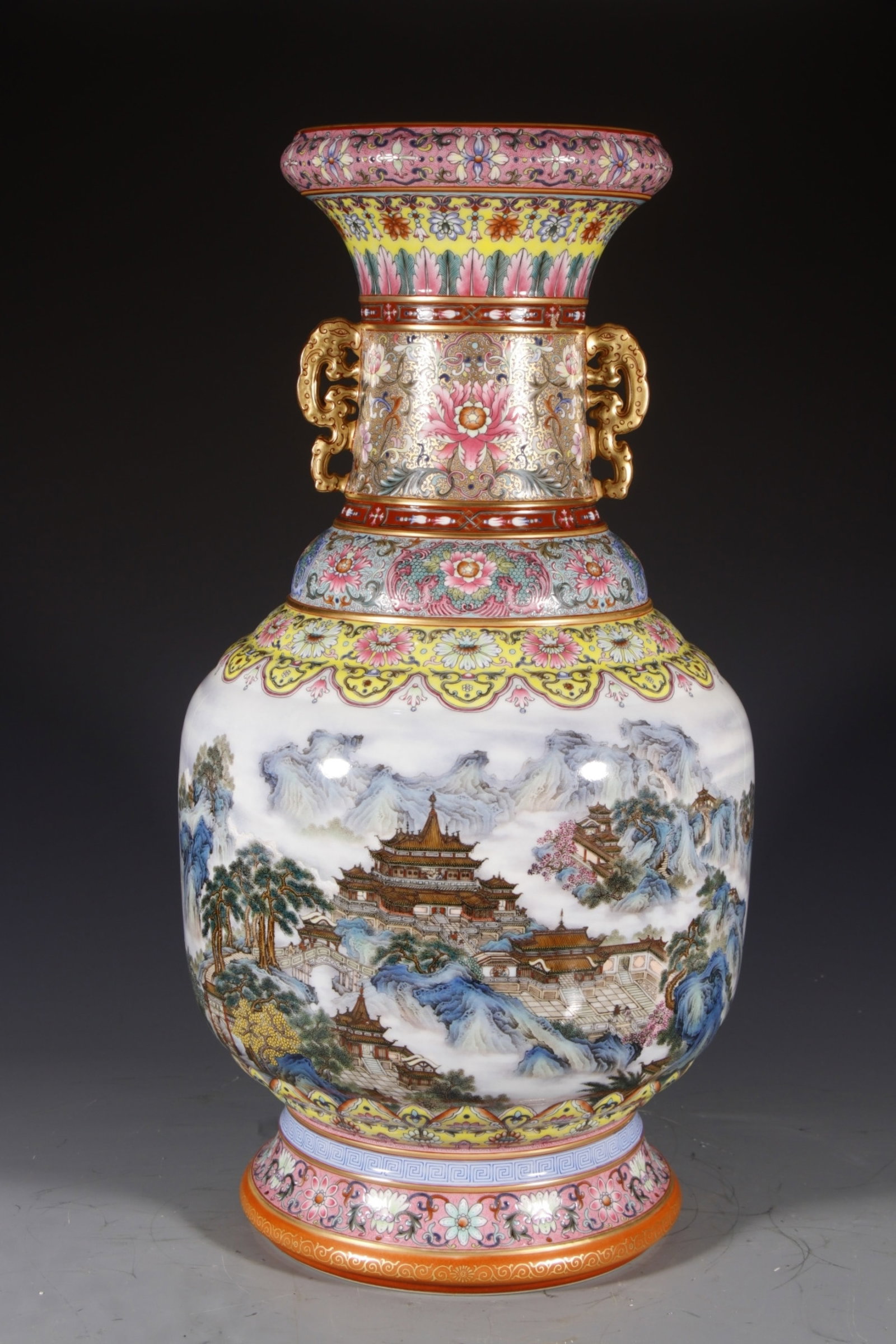 An Exquisite Enamel Landscape Pattern Double-Ears Vase,with poem (1 of 9)