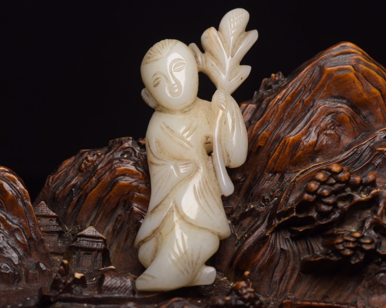 An Exquisite White Jade Figure Ornament: An Exquisite White Jade Figure Ornament,Qing Dynasty,China,Size:2.9inx1.2inx0.6in,Weight:47g 白玉人物摆件,中国清代