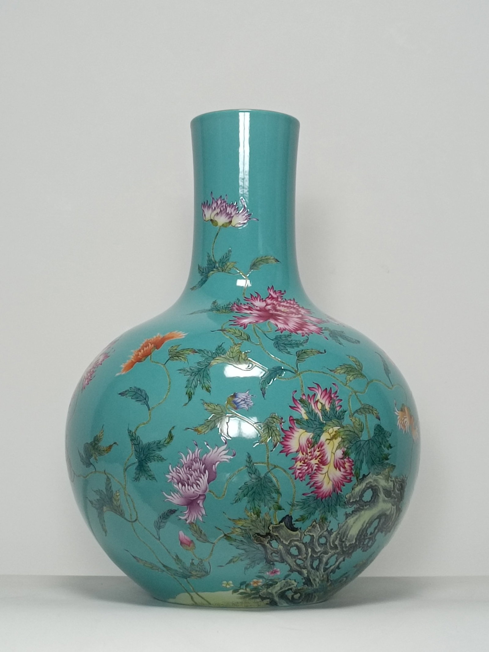 An Exquisite Enamel Turquoise Glazed Flower and Butterfly Pattern Vase,with poem: An Exquisite Enamel Turquoise Glazed Flower and Butterfly Pattern Vase,with poem,Qing Dynasty,China,Yongzheng Six-character Mark,Size:20.9inx16.1in 珐琅彩松石绿%