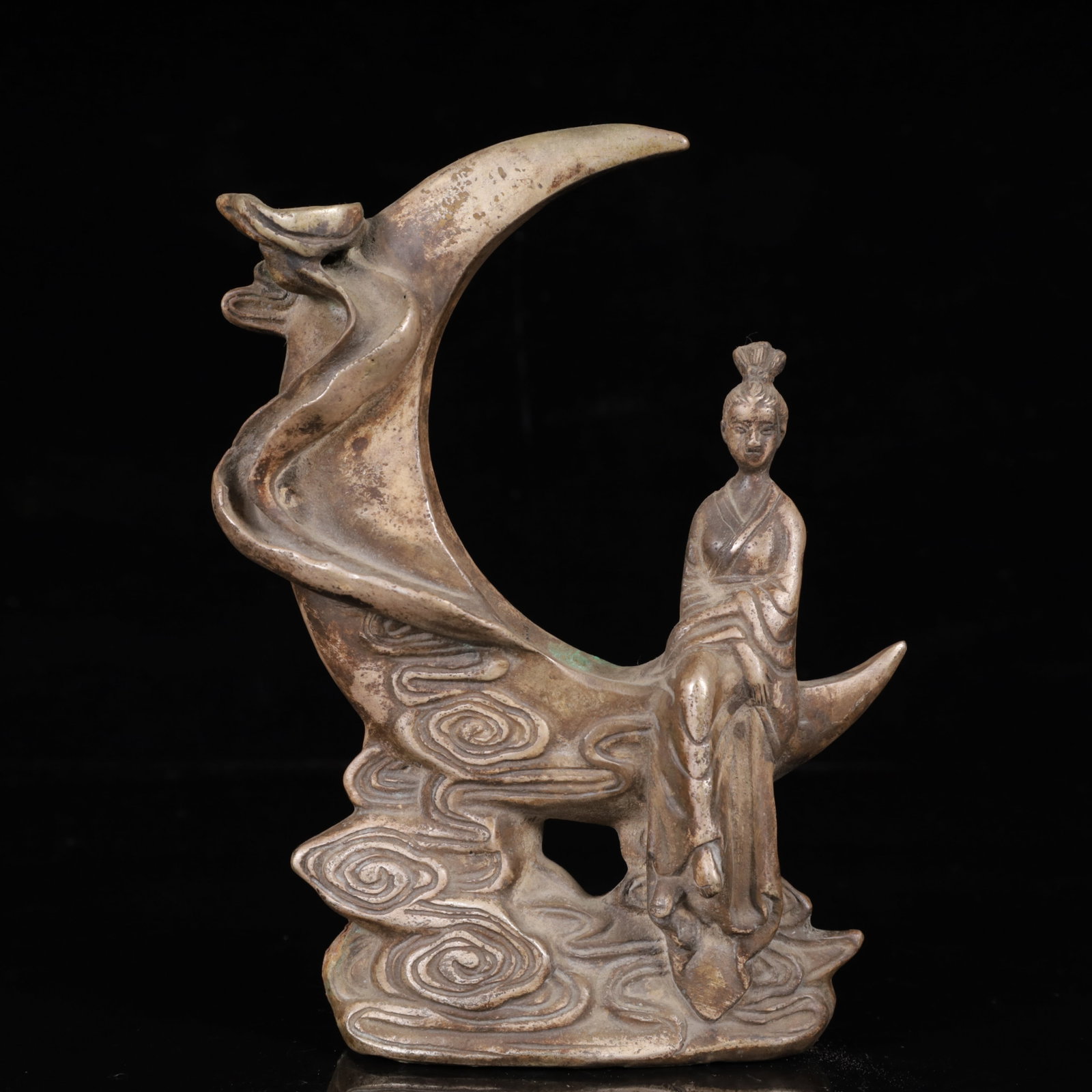 An Exquisite Silver-Plated Bronze Figure Ornament: An Exquisite Silver-Plated Bronze Figure Ornament,Qing Dynasty,China,Qianlong Four-Character Mark,Size:5.5inx3.9inx9.4in,Weight:900g 铜镀银人物摆件,中&#