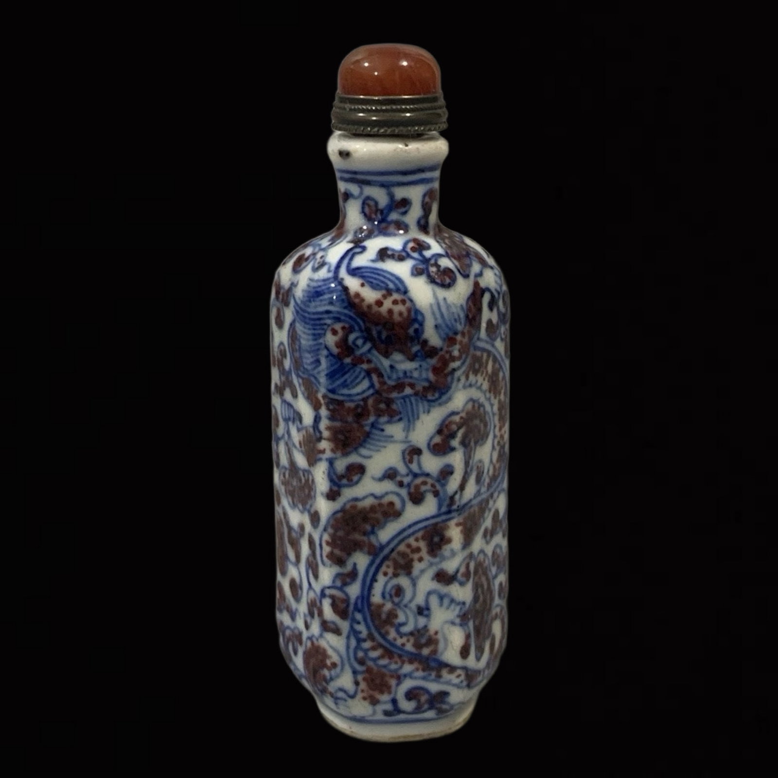 An Exquisite Blue and White Underglaze-Red Auspicious Cloud and Dragon Pattern Snuff Bottle: An Exquisite Blue and White Underglaze-Red Auspicious Cloud and Dragon Pattern Snuff Bottle,Qing Dynasty,China,Size:3.3inx1.1in 青花釉里红祥云龙纹
