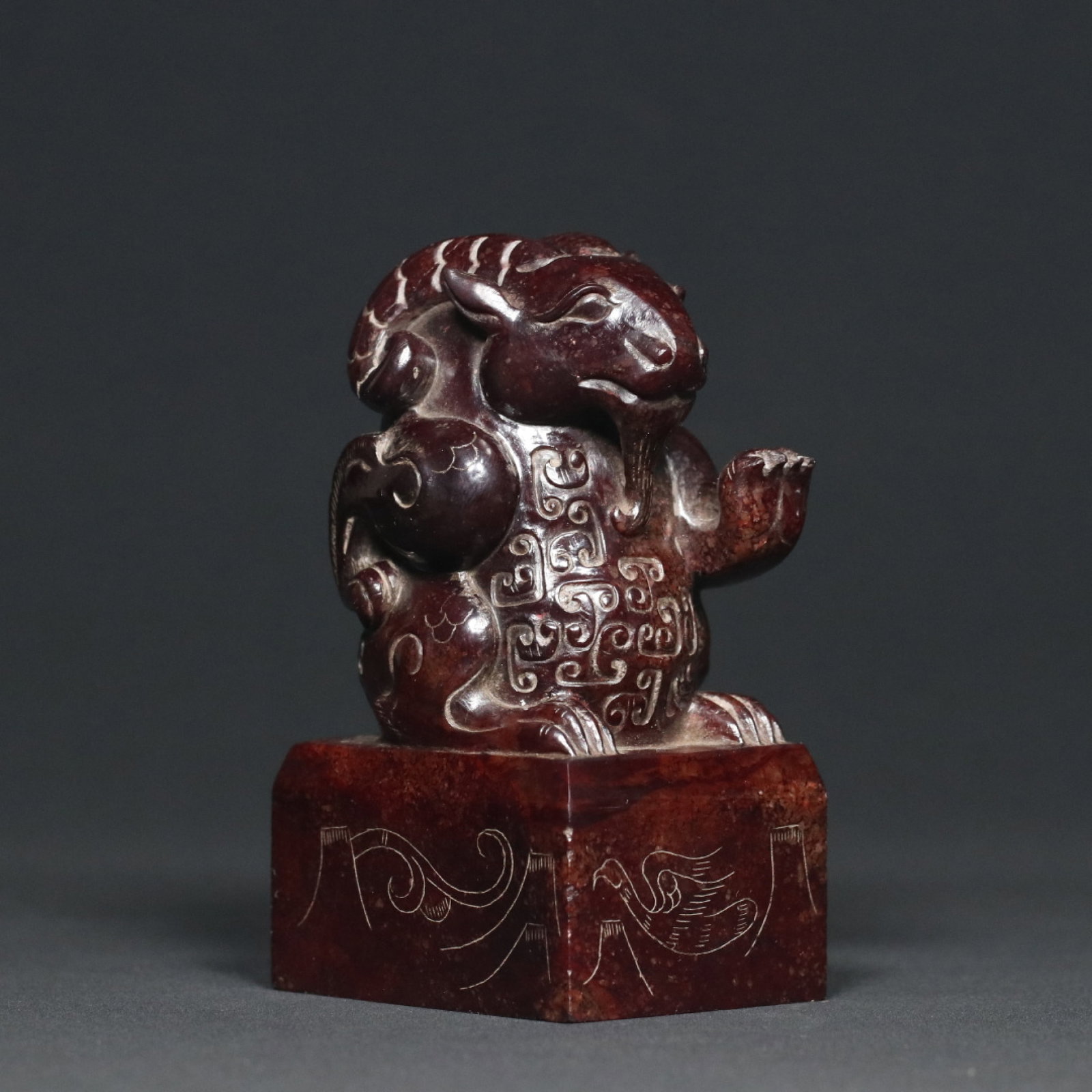 An Exquisite Archaic Jade Sheep Seal: An Exquisite Archaic Jade Sheep Seal,Han Dynasty,China,Size:4.3inx2.5inx2in,Weight:688.6g 高古玉羊印章,中国汉代