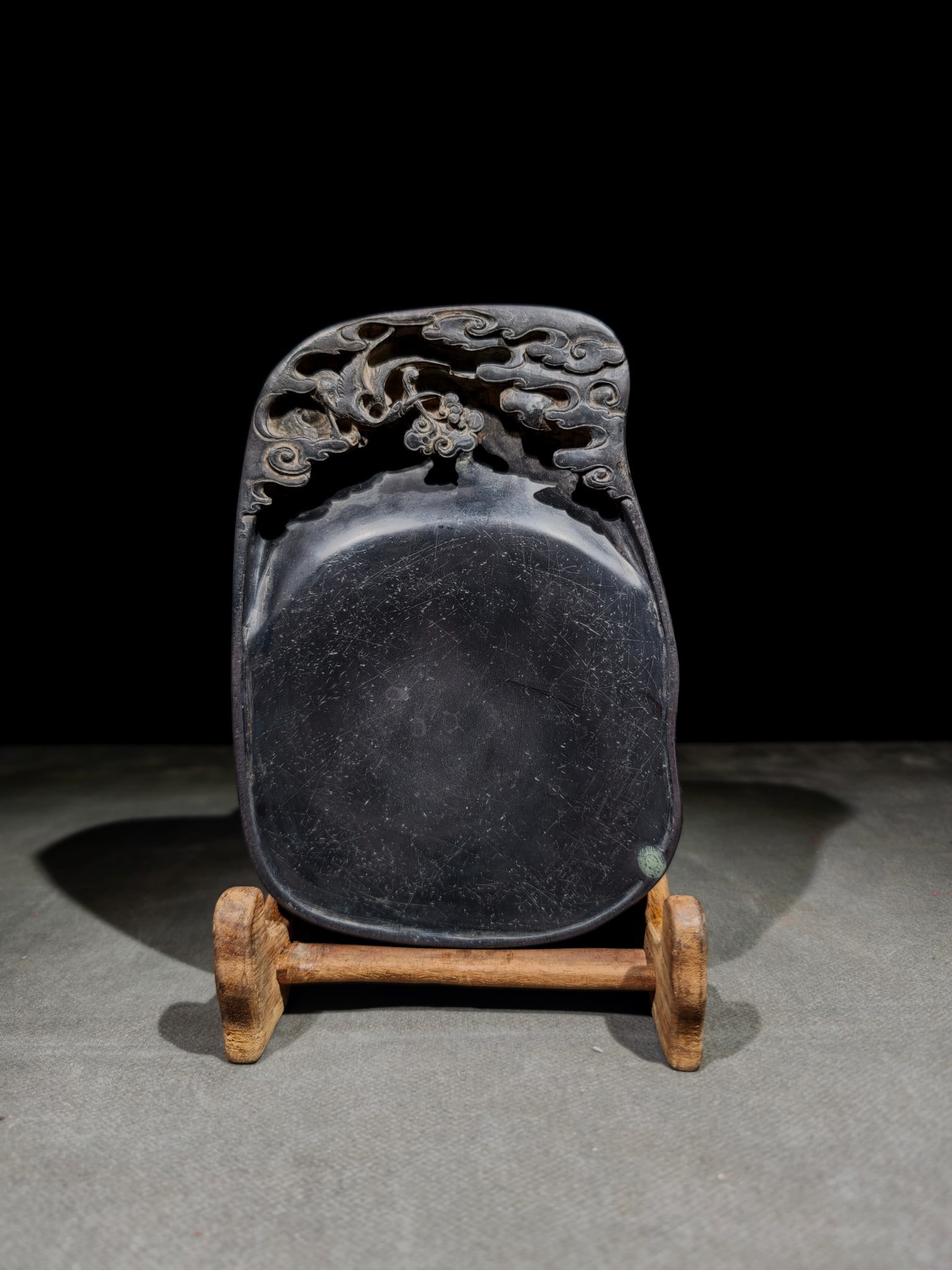 An Exquisite Auspicious Cloud and Crane Pattern Inkstone,With Poem: An Exquisite Auspicious Cloud and Crane Pattern Inkstone,With Poem,Qing Dynasty, China,Chong Qi Mark,Size:(Inkstone)7.3inx5inx1.2in