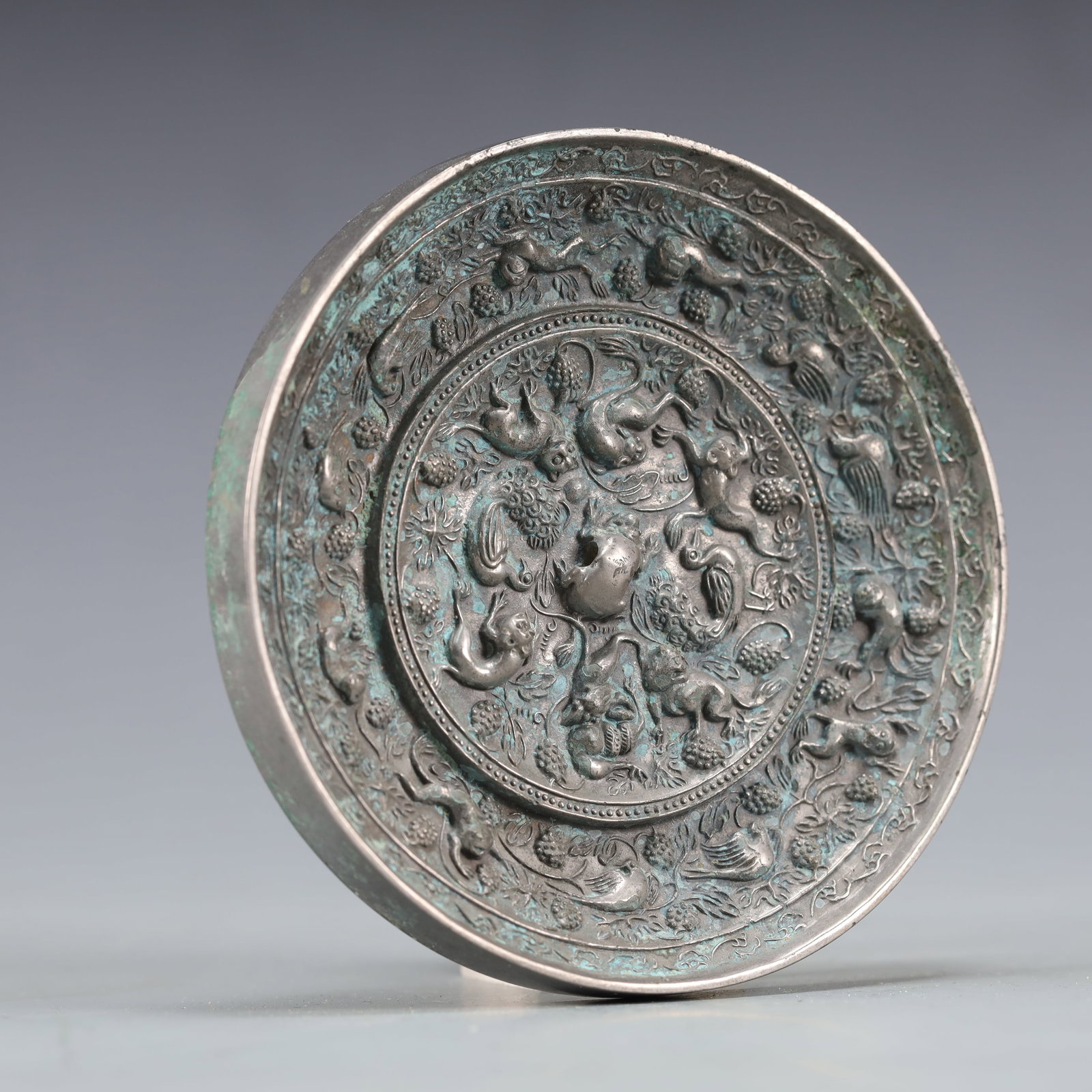 An Archaic Bronze Auspicious Beast Pattern Mirror - 5