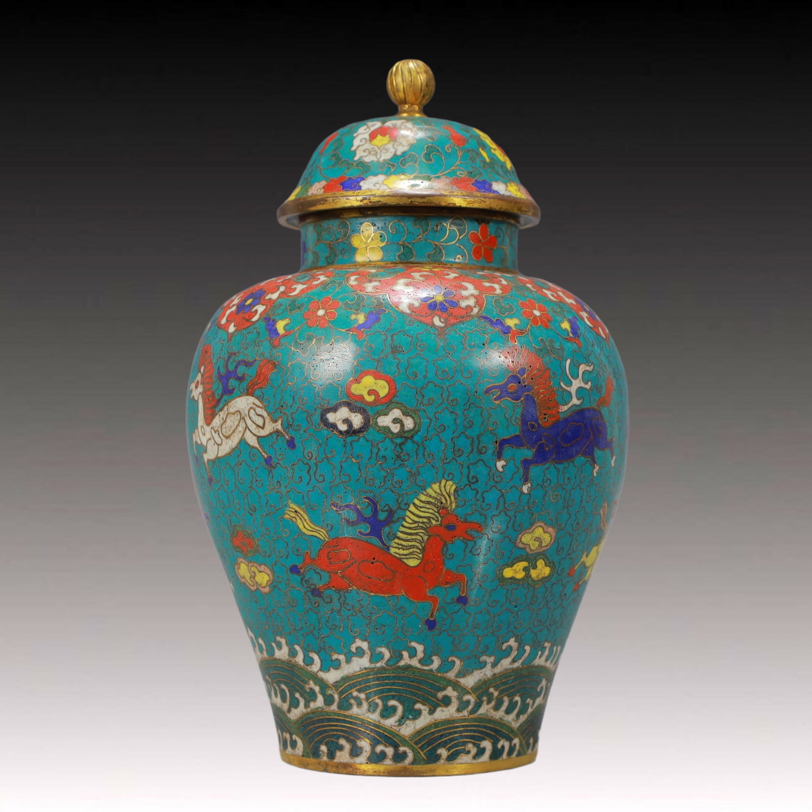 An Exquisite Cloisonne Auspicious Beast Pattern Cover Jar: An Exquisite Cloisonne Auspicious Beast Pattern Cover Jar,Ming Dynasty, China,Chenghua Four-character Mark,Size:6.3inx10.6in,Weight:1800g 景泰蓝瑞兽纹盖಻