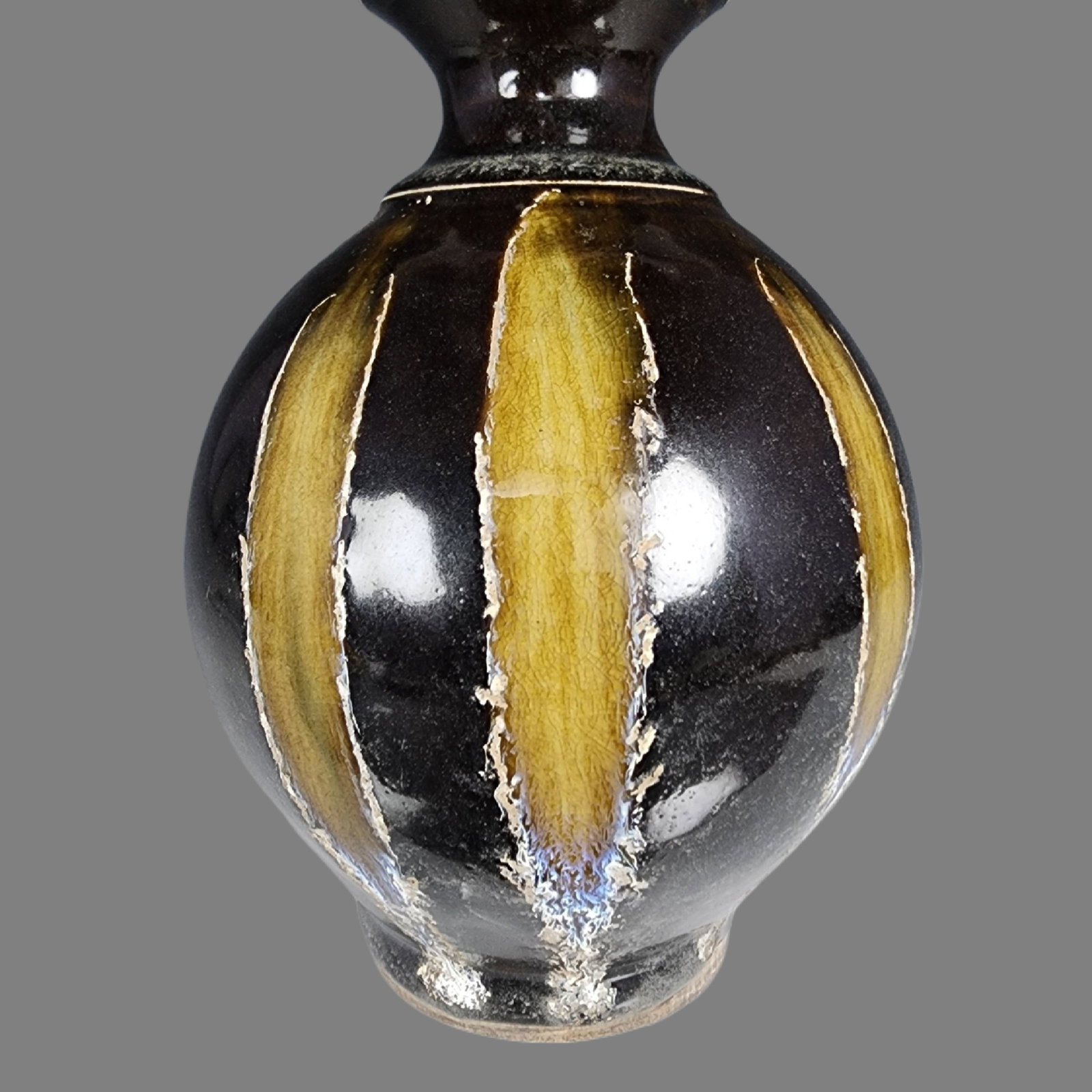 An Exquisite Ding yao Vase - 6