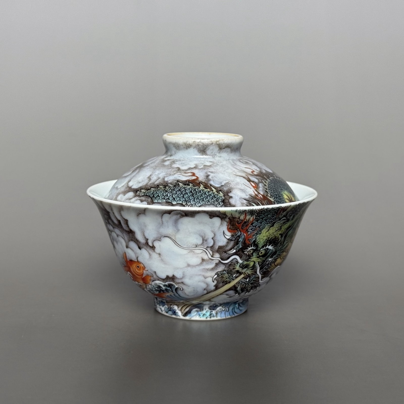 An Exquisite Famille-Rose Dragon Pattern With Cover Bowl (1 of 9)
