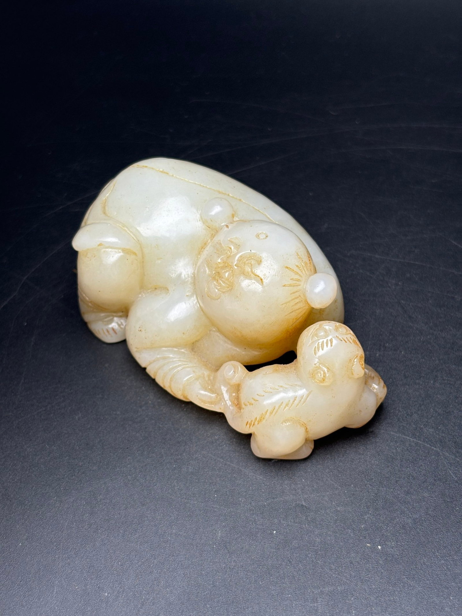 An Exquisite White Jade Figure Ornament: An Exquisite White Jade Figure Ornament,Qing Dynasty,China,Size:94mmx51mmx34mm,Weight:210g 白玉人物摆件,中国清代