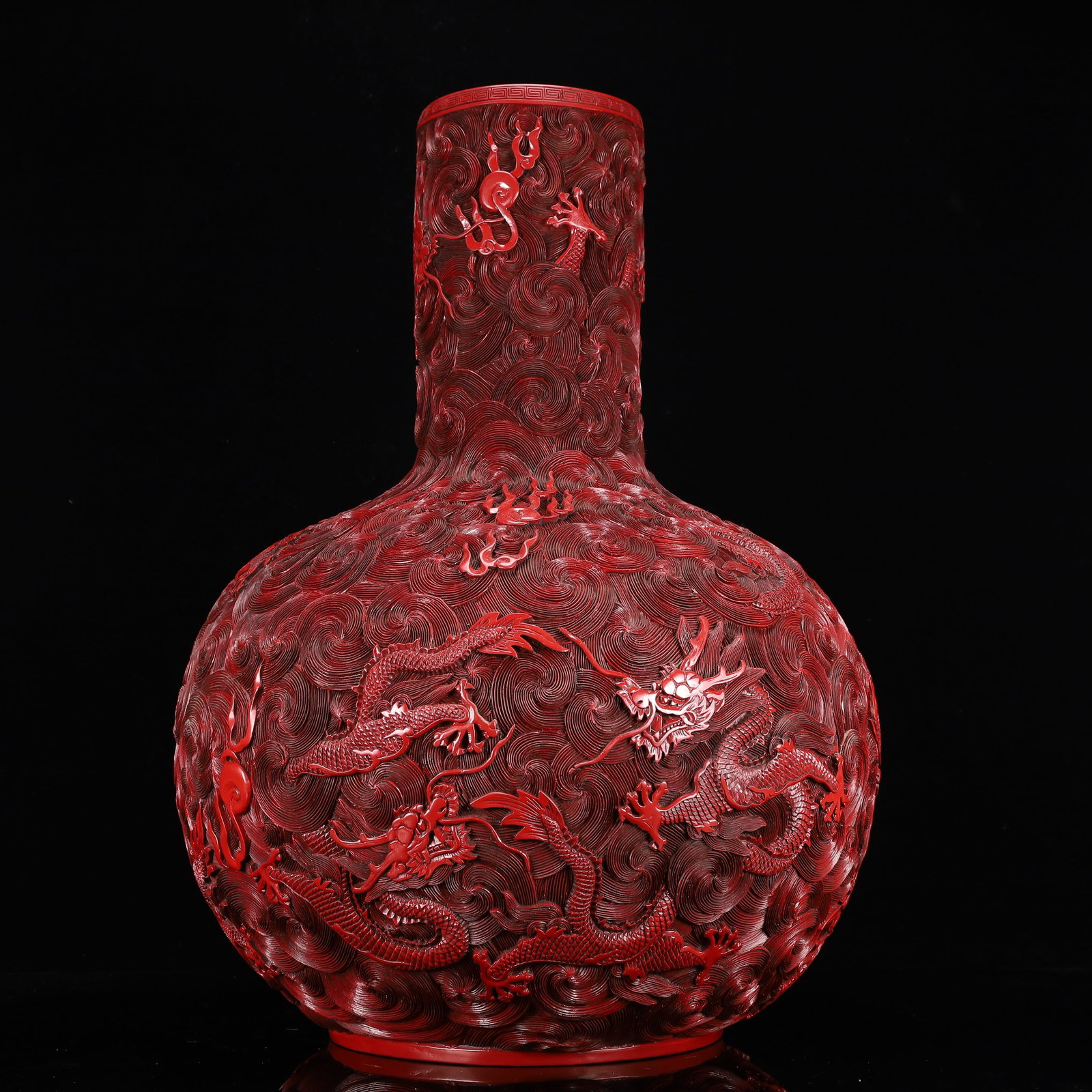 A Huge Carved Red Lacquer Seawater and Dragon Pattern Vase: A Huge Carved Red Lacquer Seawater and Dragon Pattern Vase,Qing Dynasty, China,Qianlong Four-character Mark,Size:18.9inx23.6in,Weight:7350g 剔红漆器海水龙 