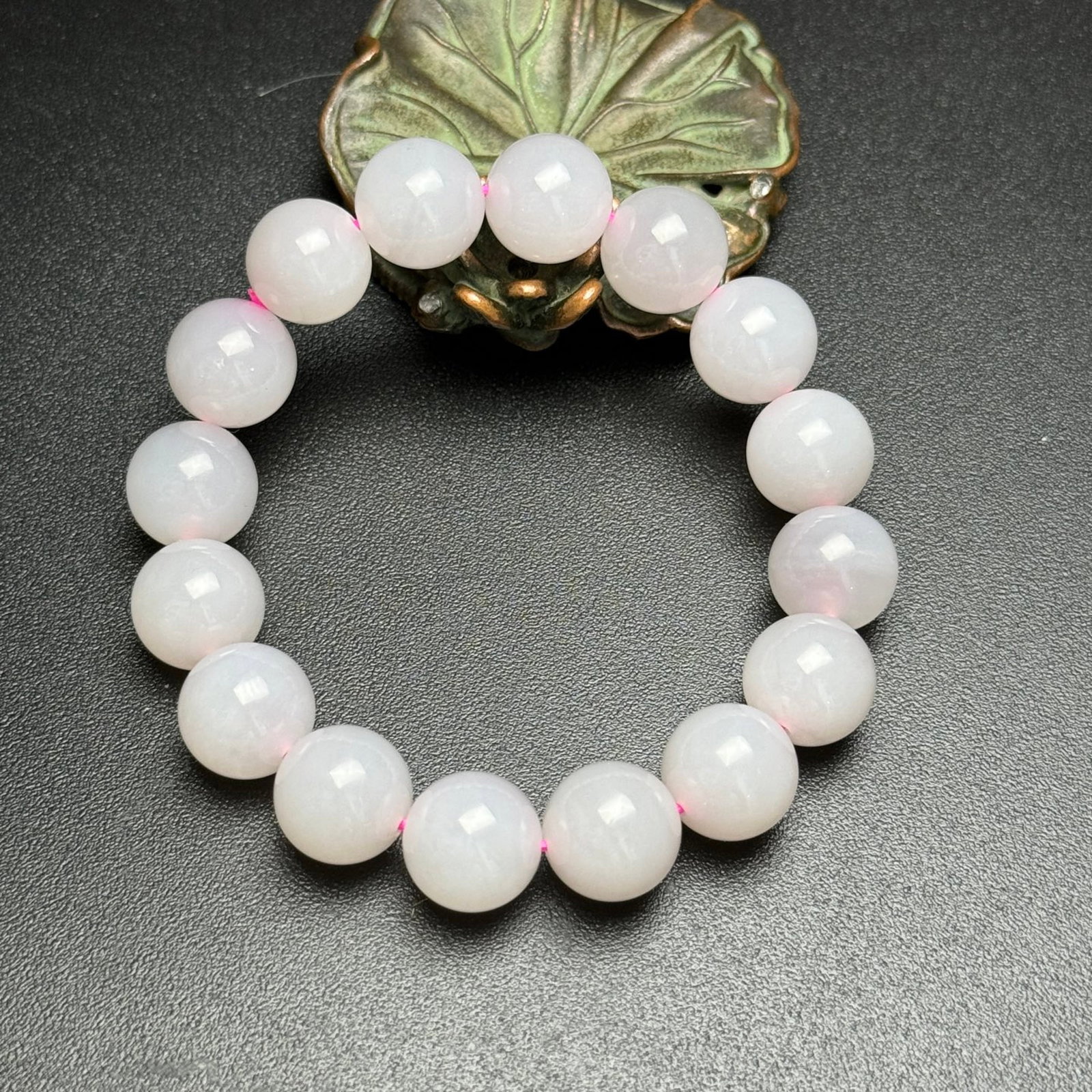 An Exquisite White Jade Bracelets - 2