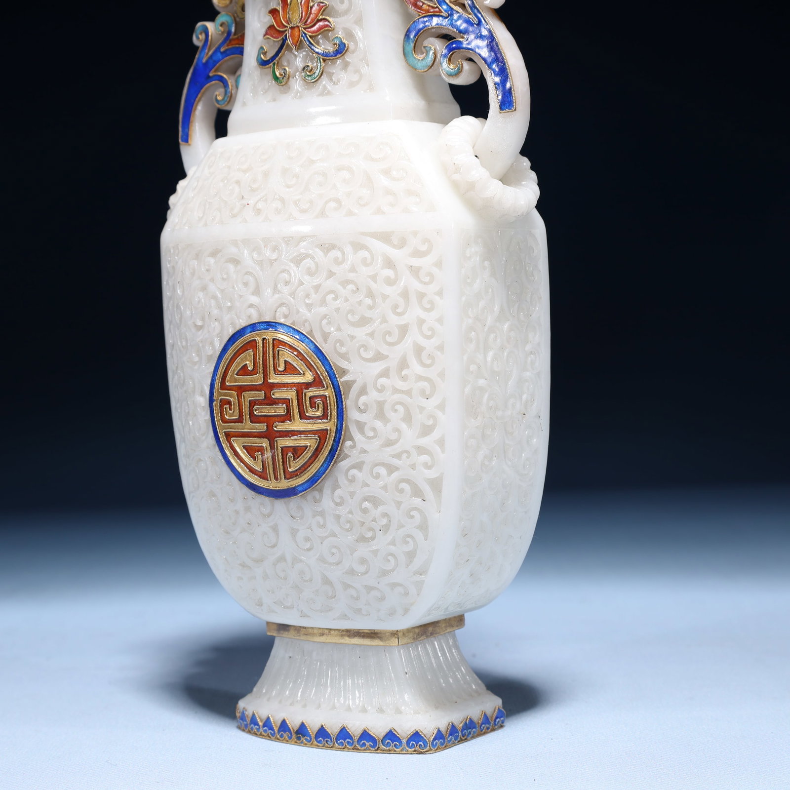 An Exquisite White Jade Lotus Pattern Double-Ears Bottle - 7