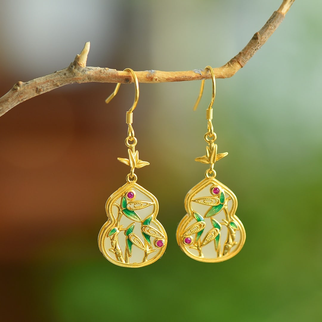 A Pair of Exquisite Sterling Silver-Gold Plated Inlaid White Jade Enamel Earrings: A Pair of Exquisite Sterling Silver-Gold Plated Inlaid White Jade Enamel Earrings, 一对纯银镀金镶白玉珐琅耳环
