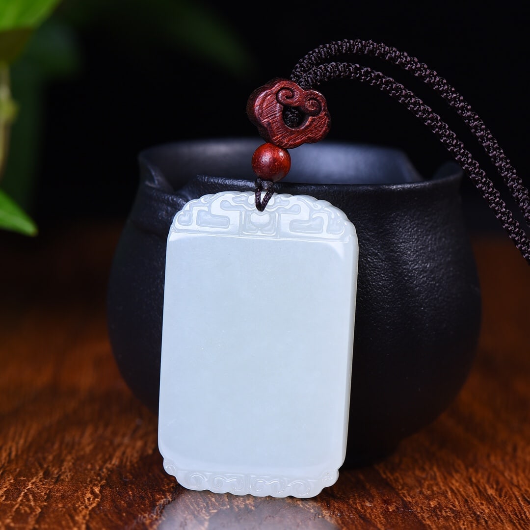 An Exquisite White Jade Pendant: An Exquisite White Jade Pendant,Size:30mmx50mm 白玉挂件
