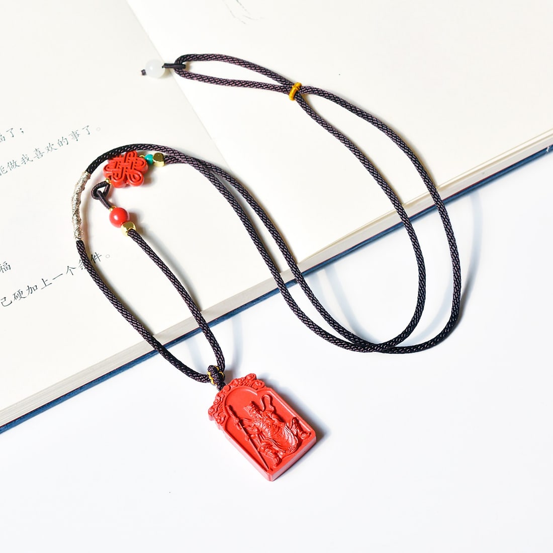 An Exquisite Cinnabar Figure Pattern Pendant - 6