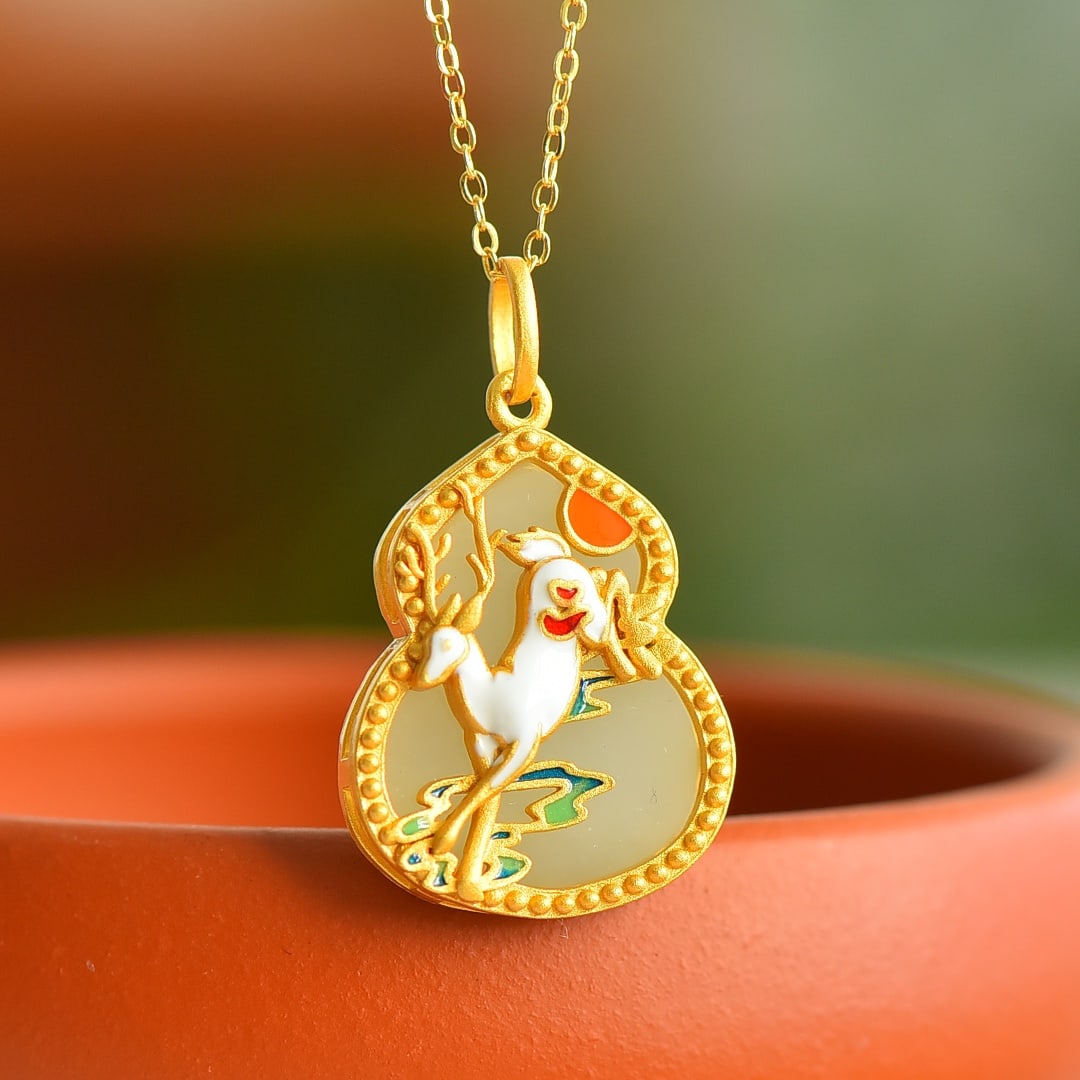 An Exquisite Sterling Silver-Gold Plated Inlaid White Jade Gourd-Shaped Pendant: An Exquisite Sterling Silver-Gold Plated Inlaid White Jade Gourd-Shaped Pendant , Size :16mmx20mm