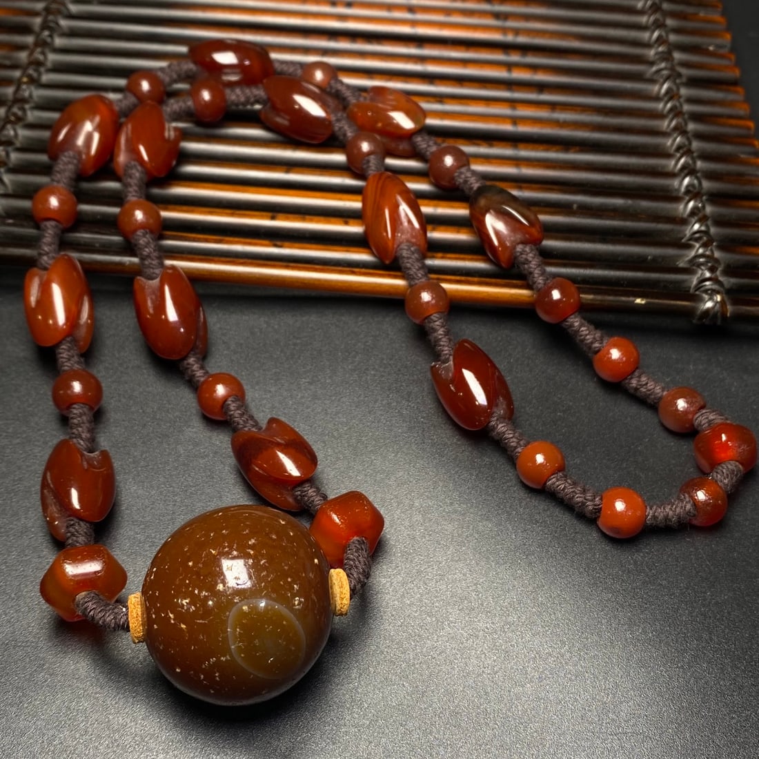 A Precious Agate Necklace