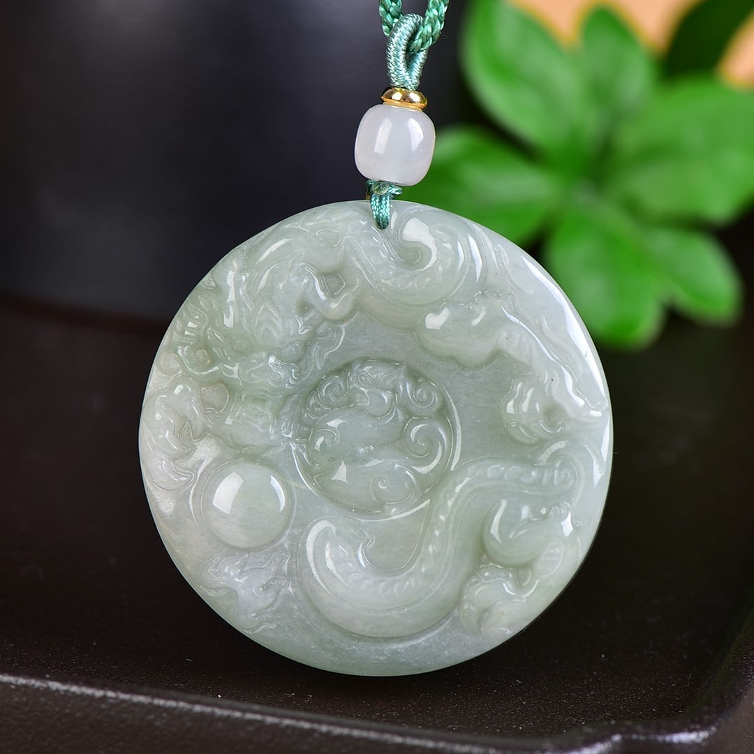 An Exquisite Jadeite Dragon Pattern Pendant - 3