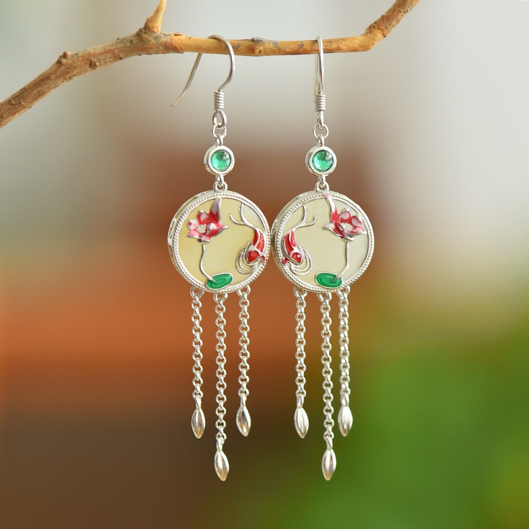 A Pair of Exquisite Sterling Silver Inlaid White Jade Earrings: A Pair of Exquisite Sterling Silver Inlaid White Jade Earrings, 一对纯银镶白玉耳环