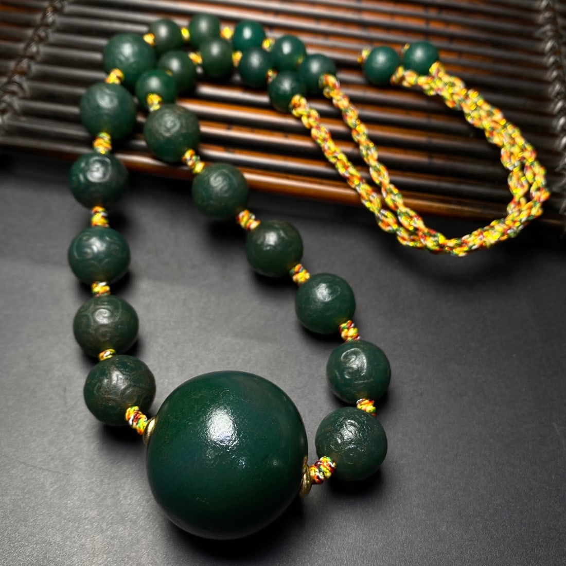 A Precious Agate Necklace: A Precious Agate Necklace,Size:34mm 玛瑙项链