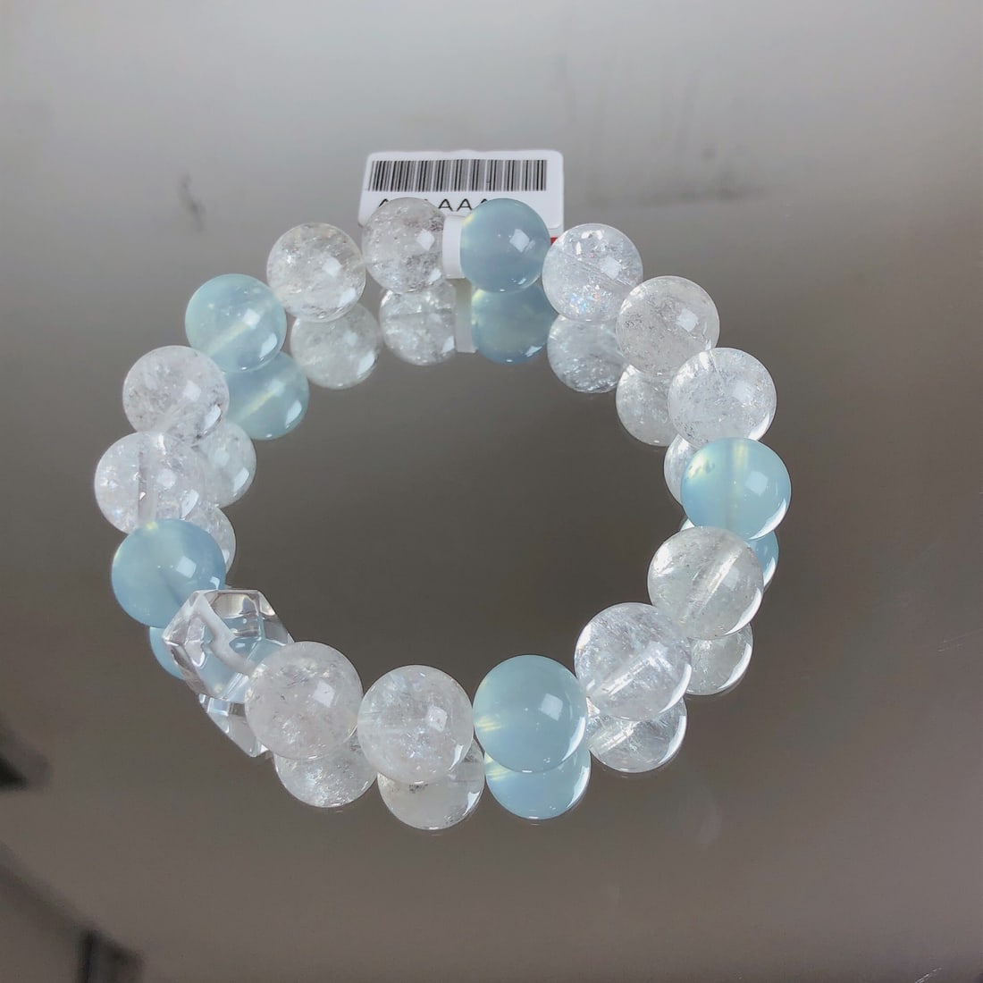 An Exquisite Crystal Bracelet - 2