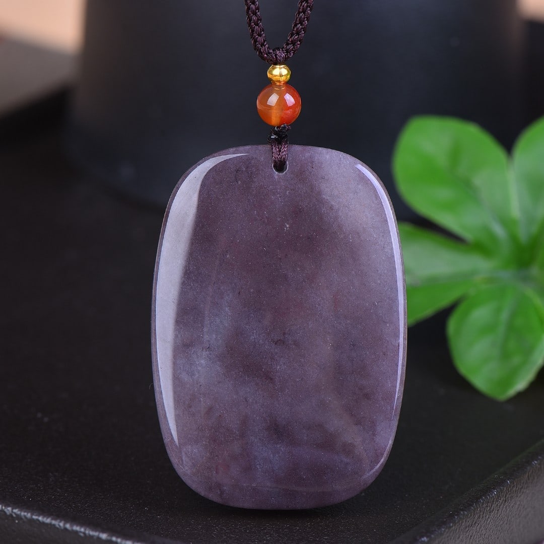 An Exquisite Jadeite Pendant - 2