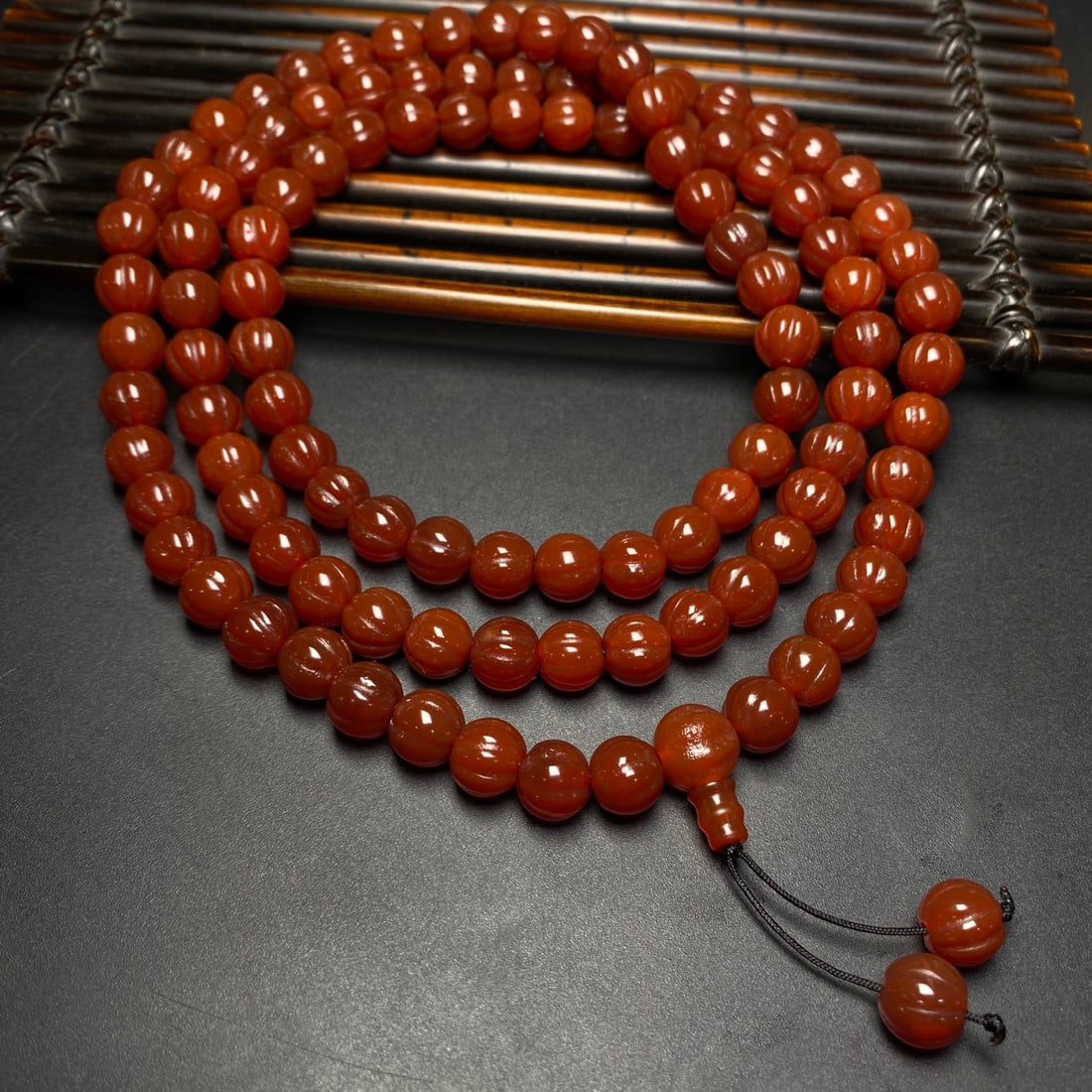 A Precious Agate Necklace - 2