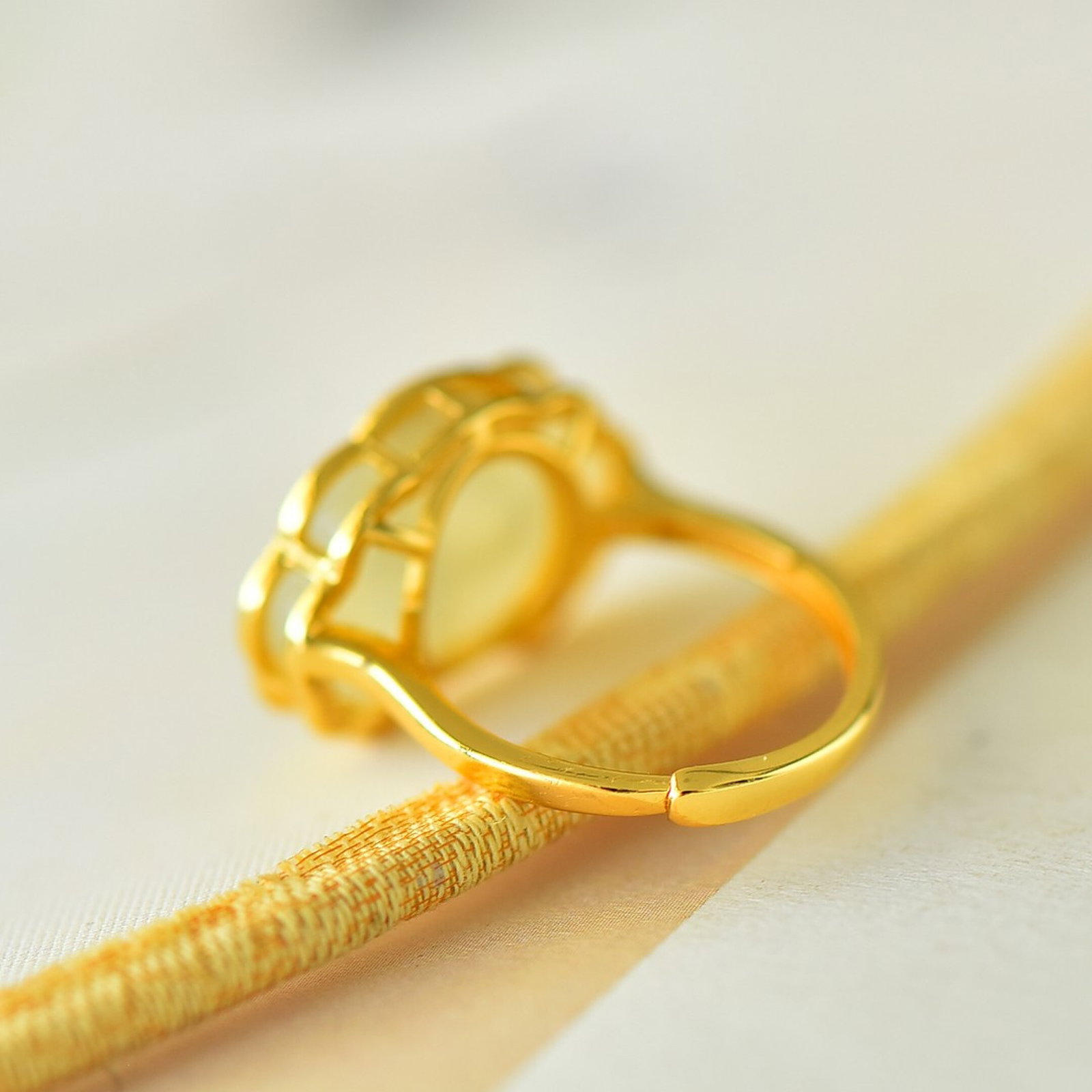 An Exquisite Sterling Silver-Gold Plated Inlaid White Jade Enamel Ring - 5