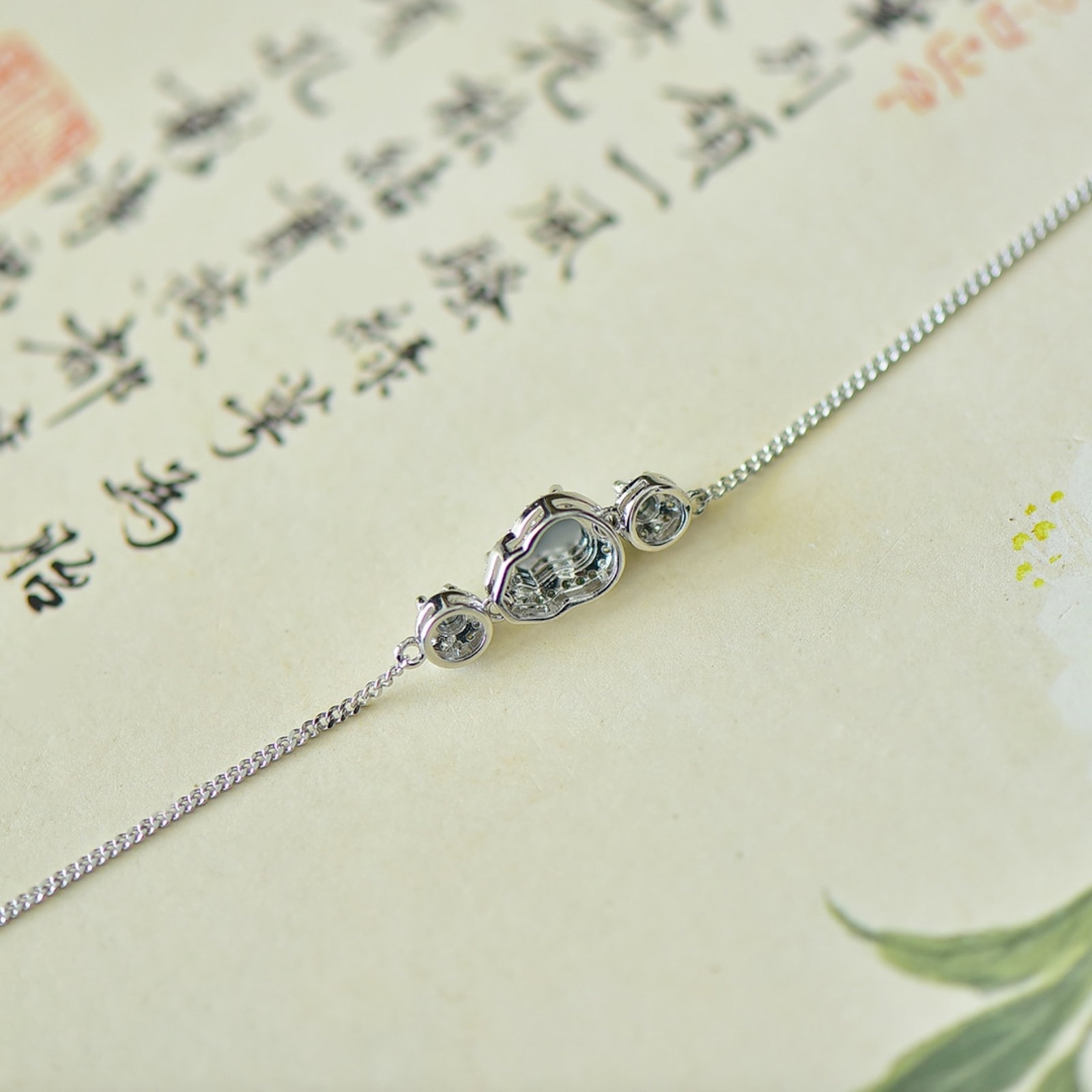 An Exquisite Sterling Silver Inlaid Jadeite Gourd Bracelets,Inlaid Diamond - 5