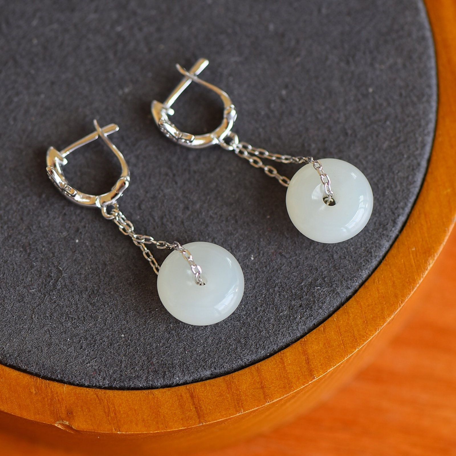 A Pair of Exquisite Sterling Silver Inlaid White Jade Earrings - 4