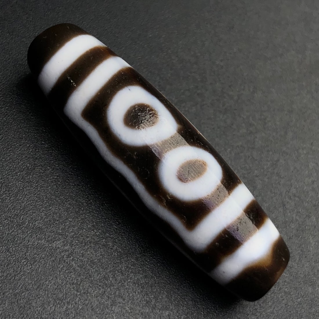 An Exquisite Five Eyes Dzi Bead Pendant - 5